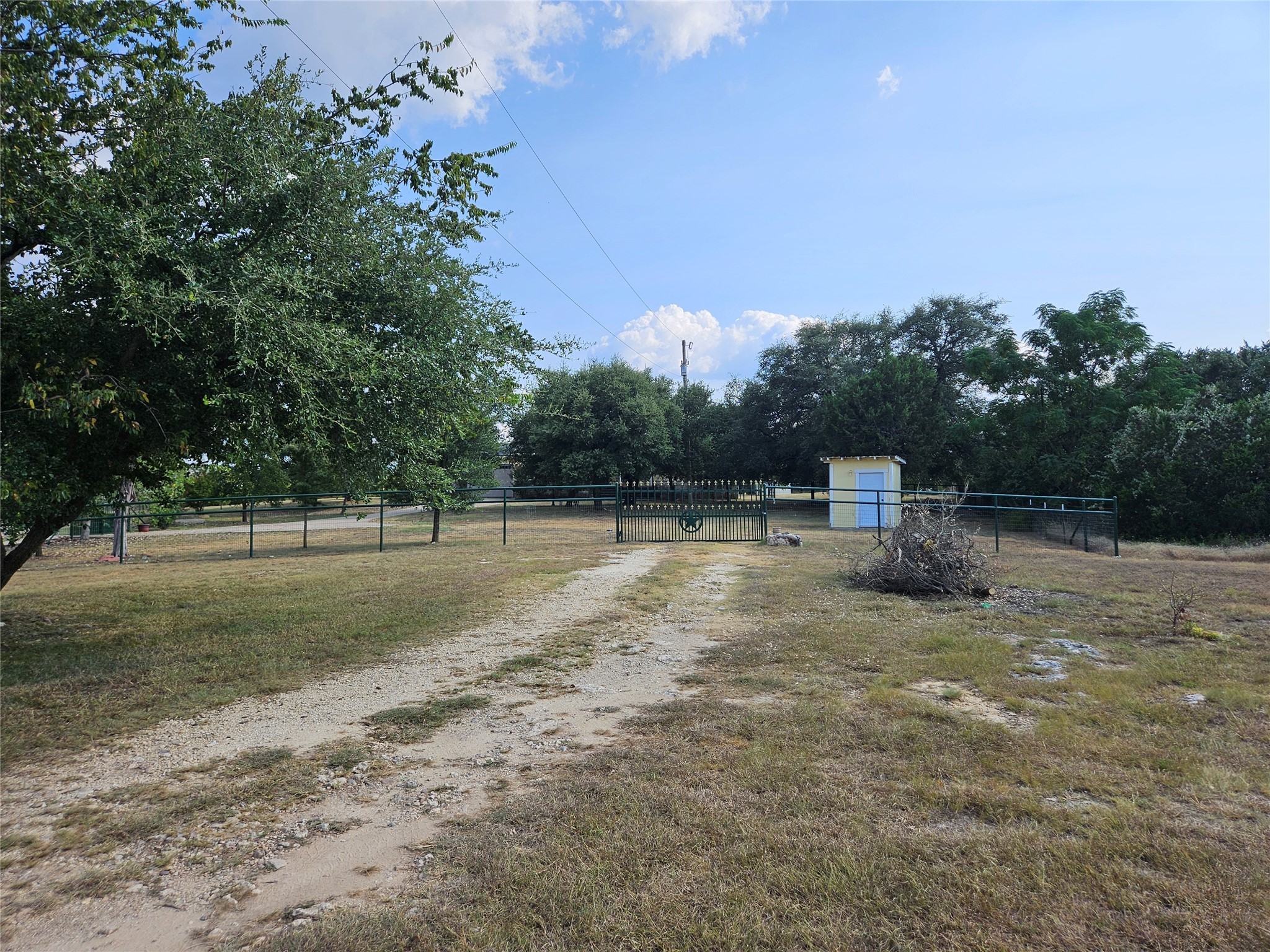 305 County Road 1213