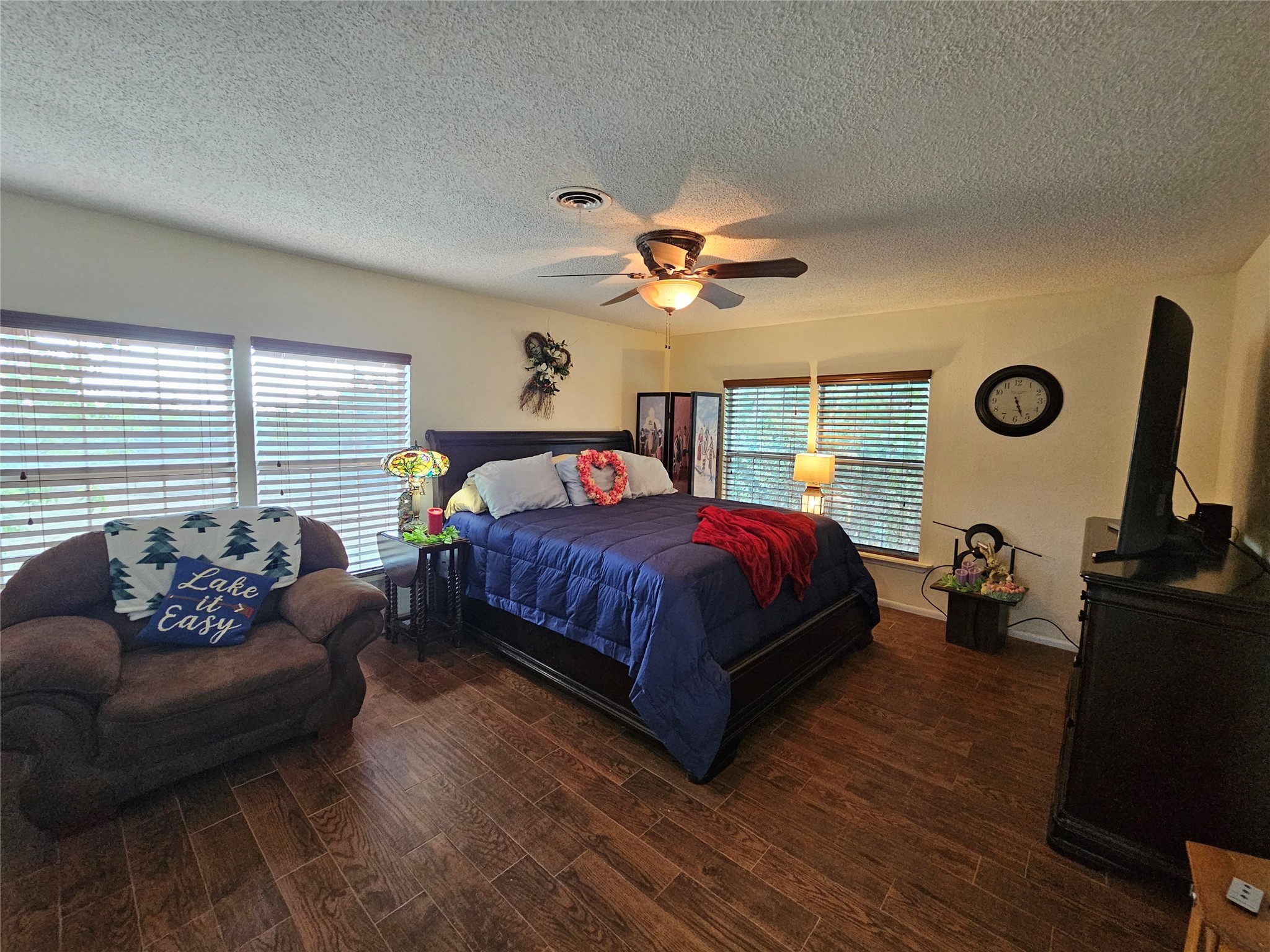 305 County Road 1213