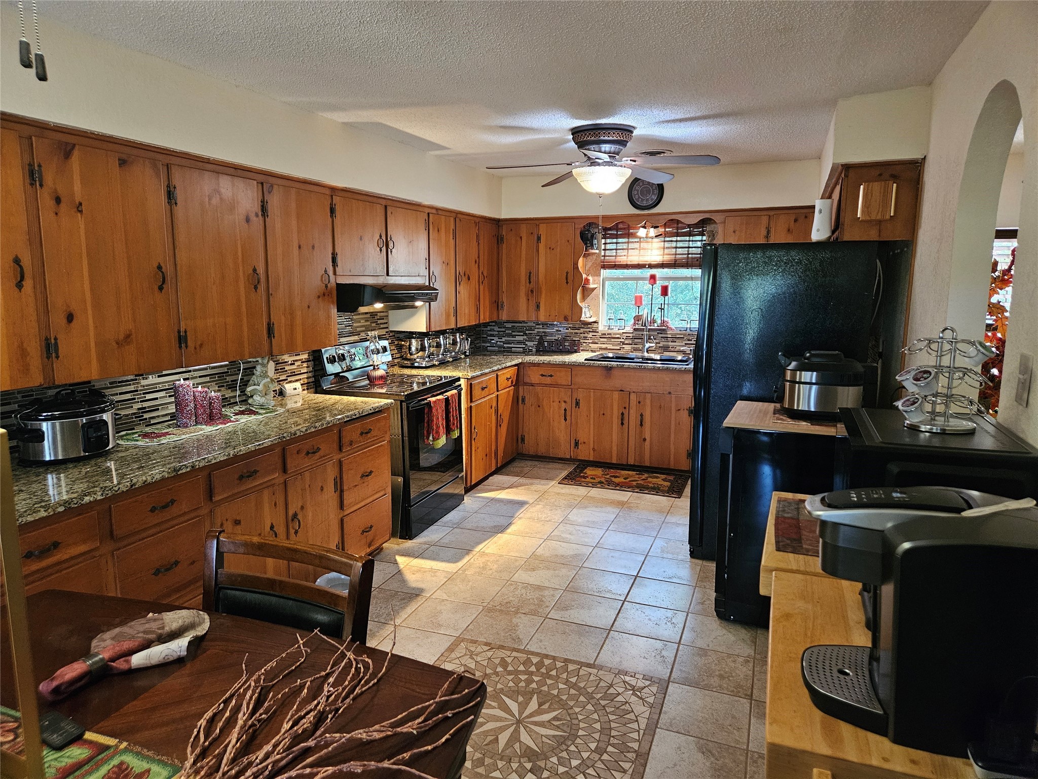 305 County Road 1213