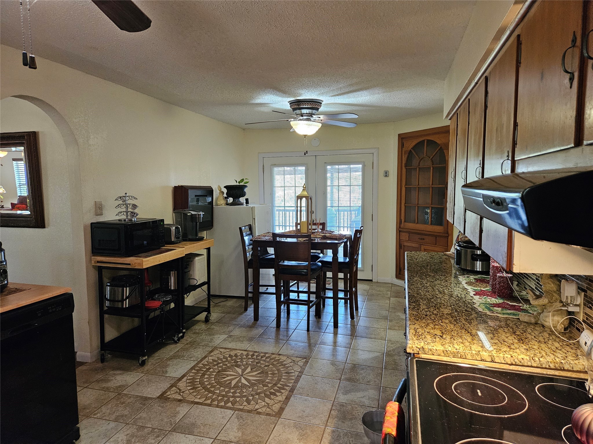 305 County Road 1213