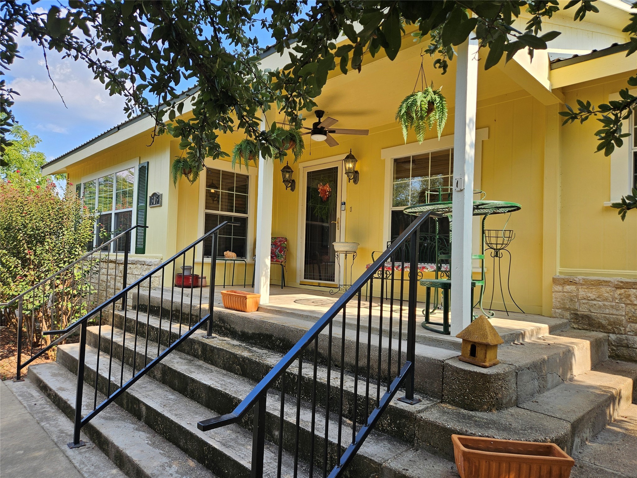 305 County Road 1213