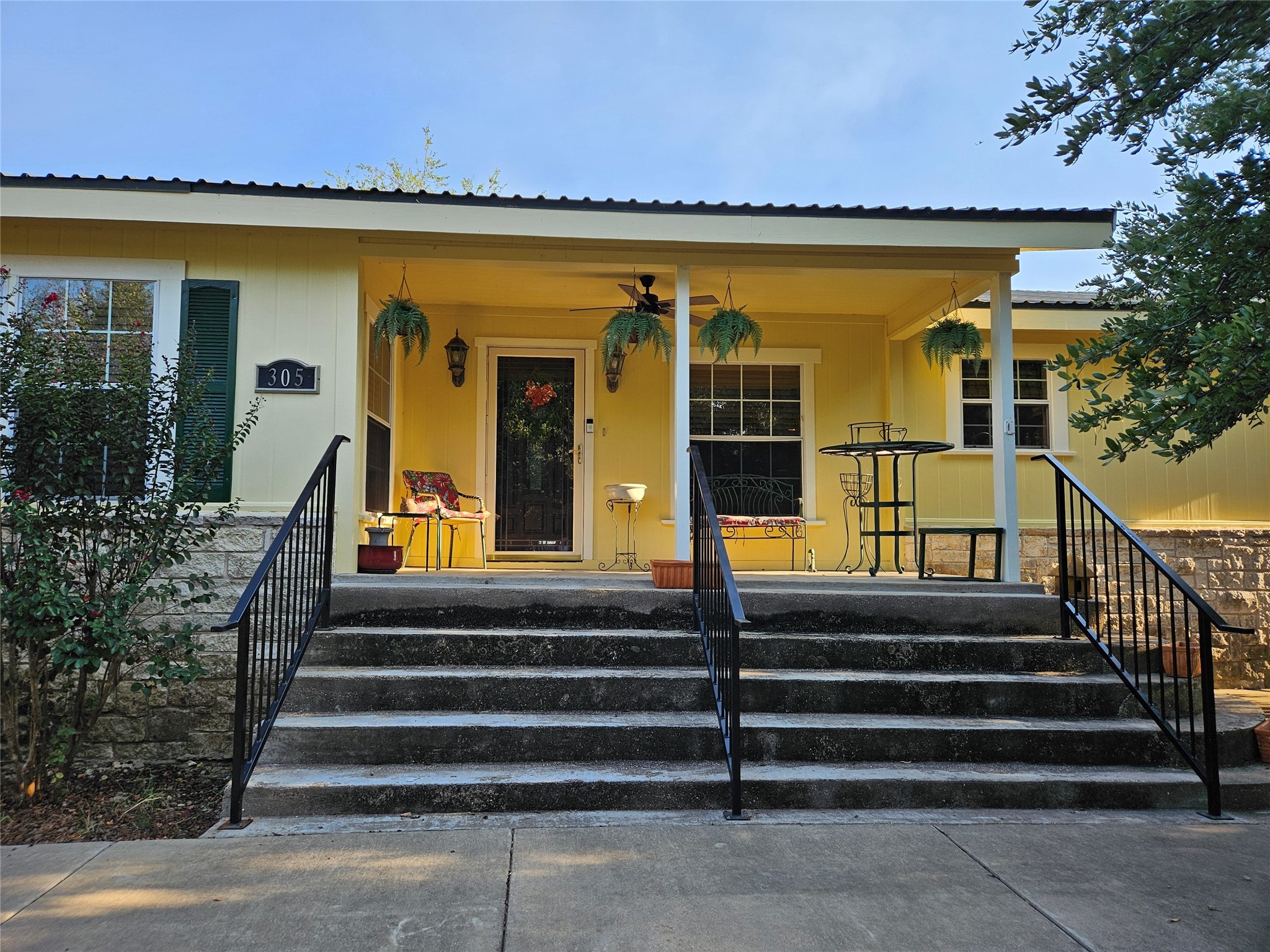 305 County Road 1213