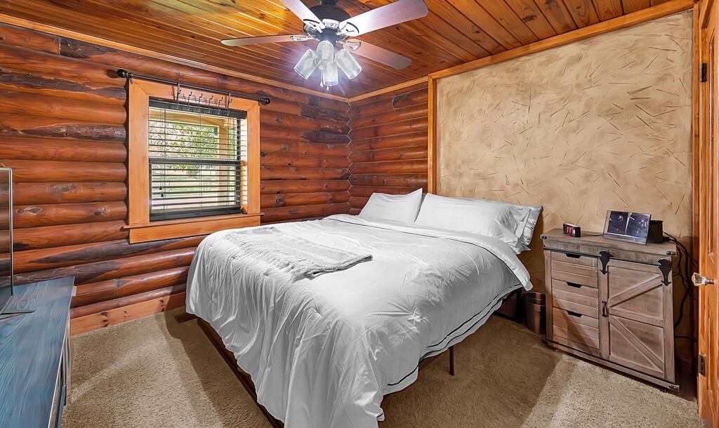 114 Quail Lake Drive W