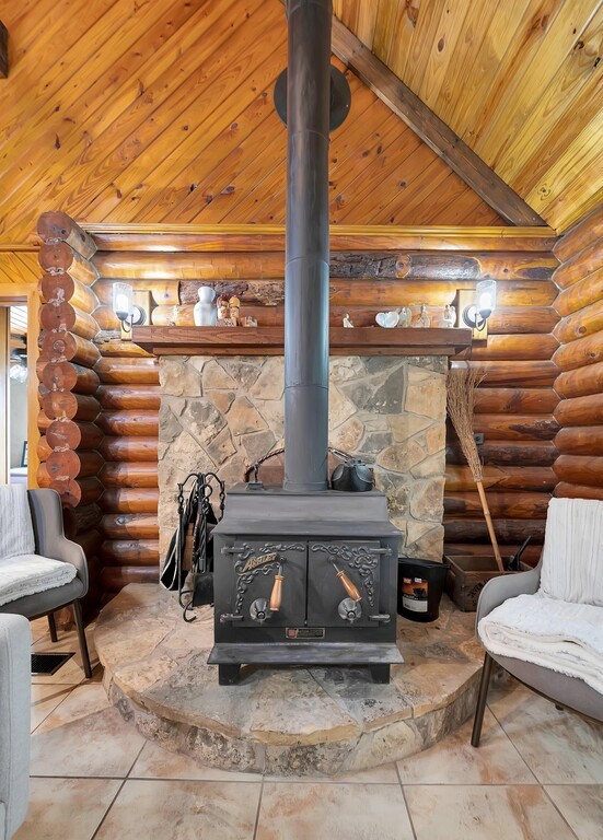 114 Quail Lake Drive W