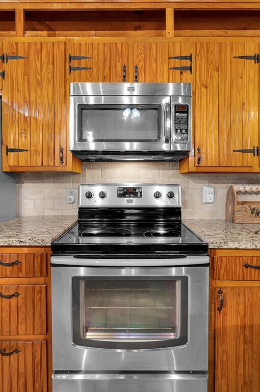 114 Quail Lake Drive W