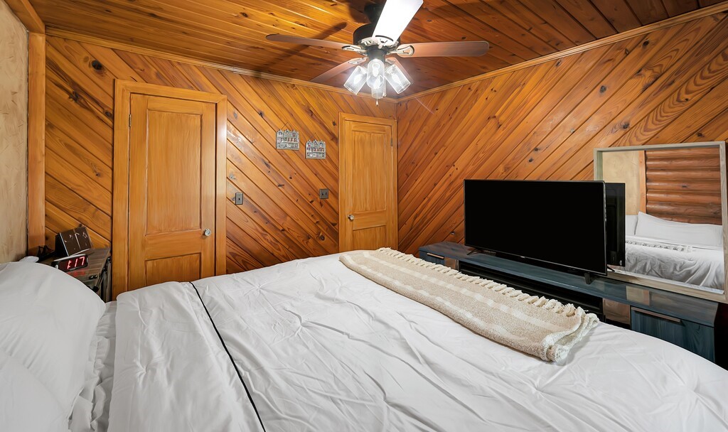 114 Quail Lake Drive W