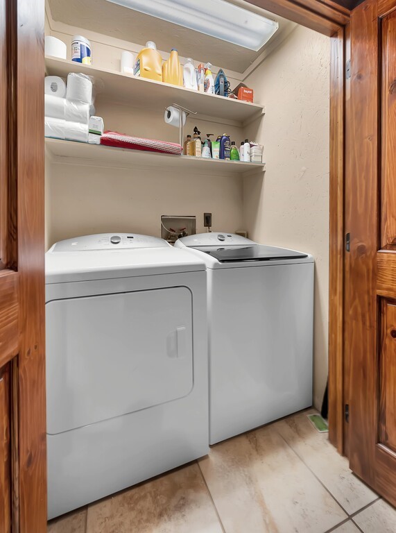 114 Quail Lake Drive W