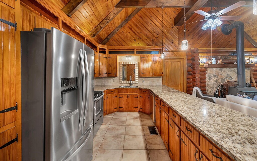 114 Quail Lake Drive W