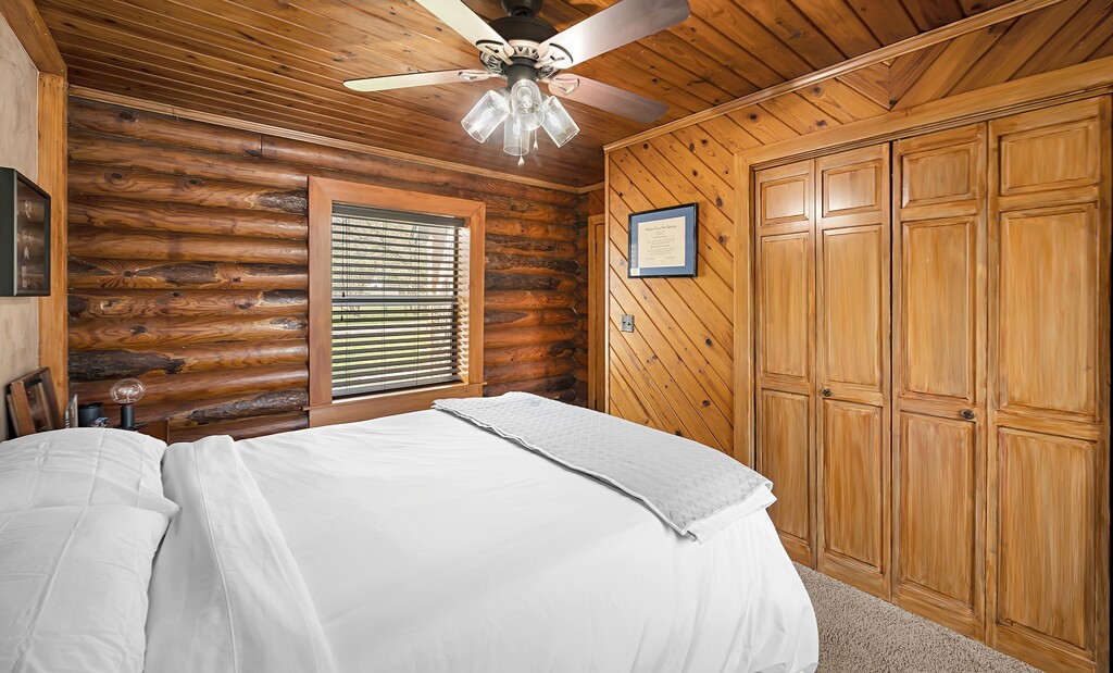 114 Quail Lake Drive W