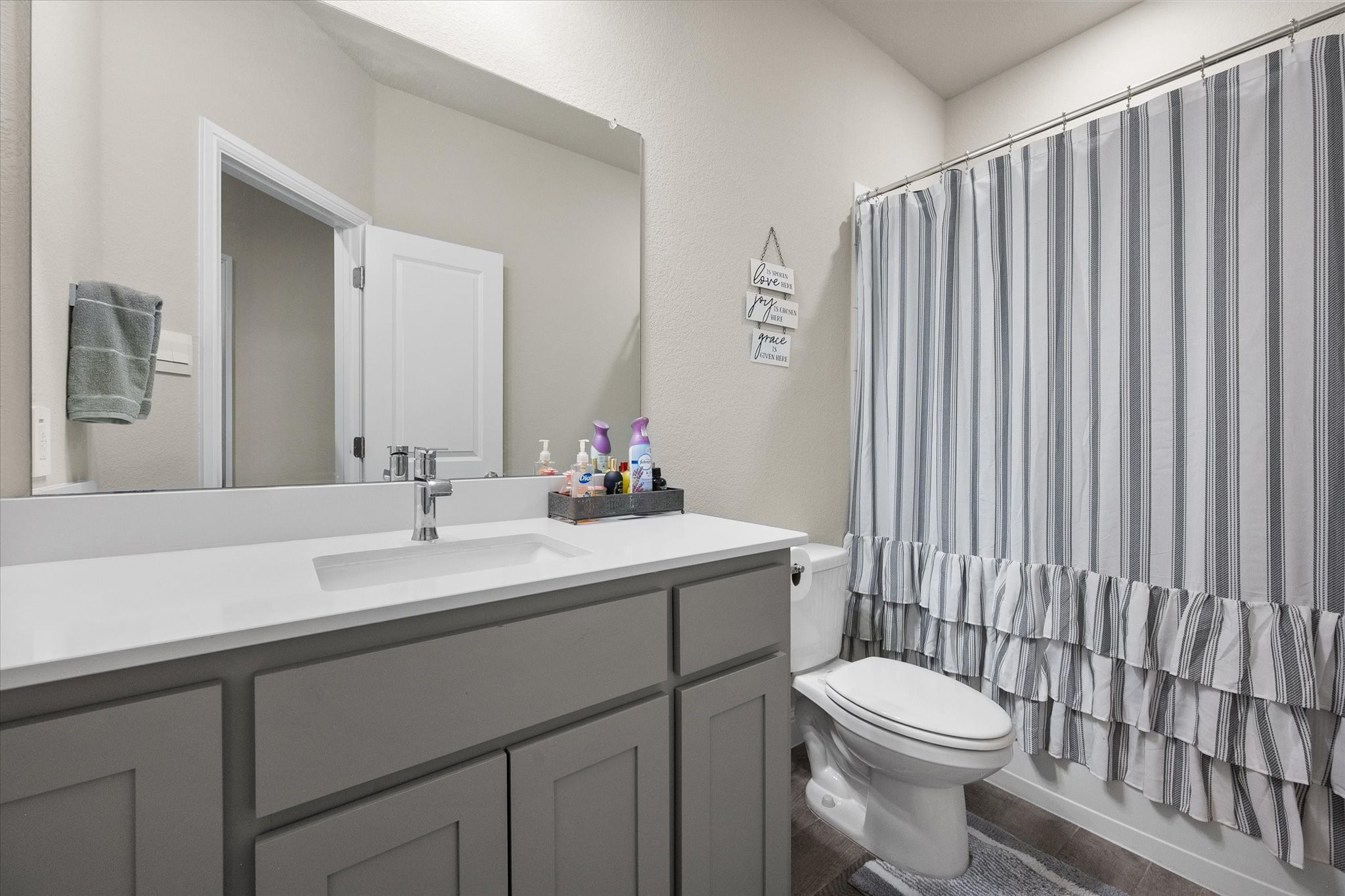 6037 Kansas Trail