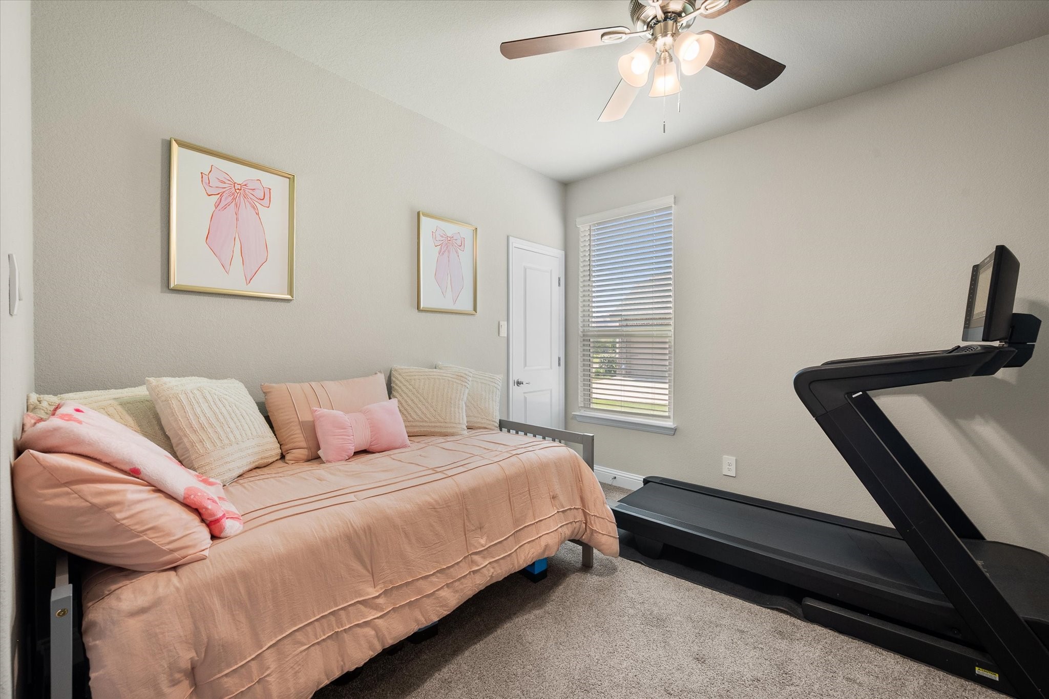 6037 Kansas Trail