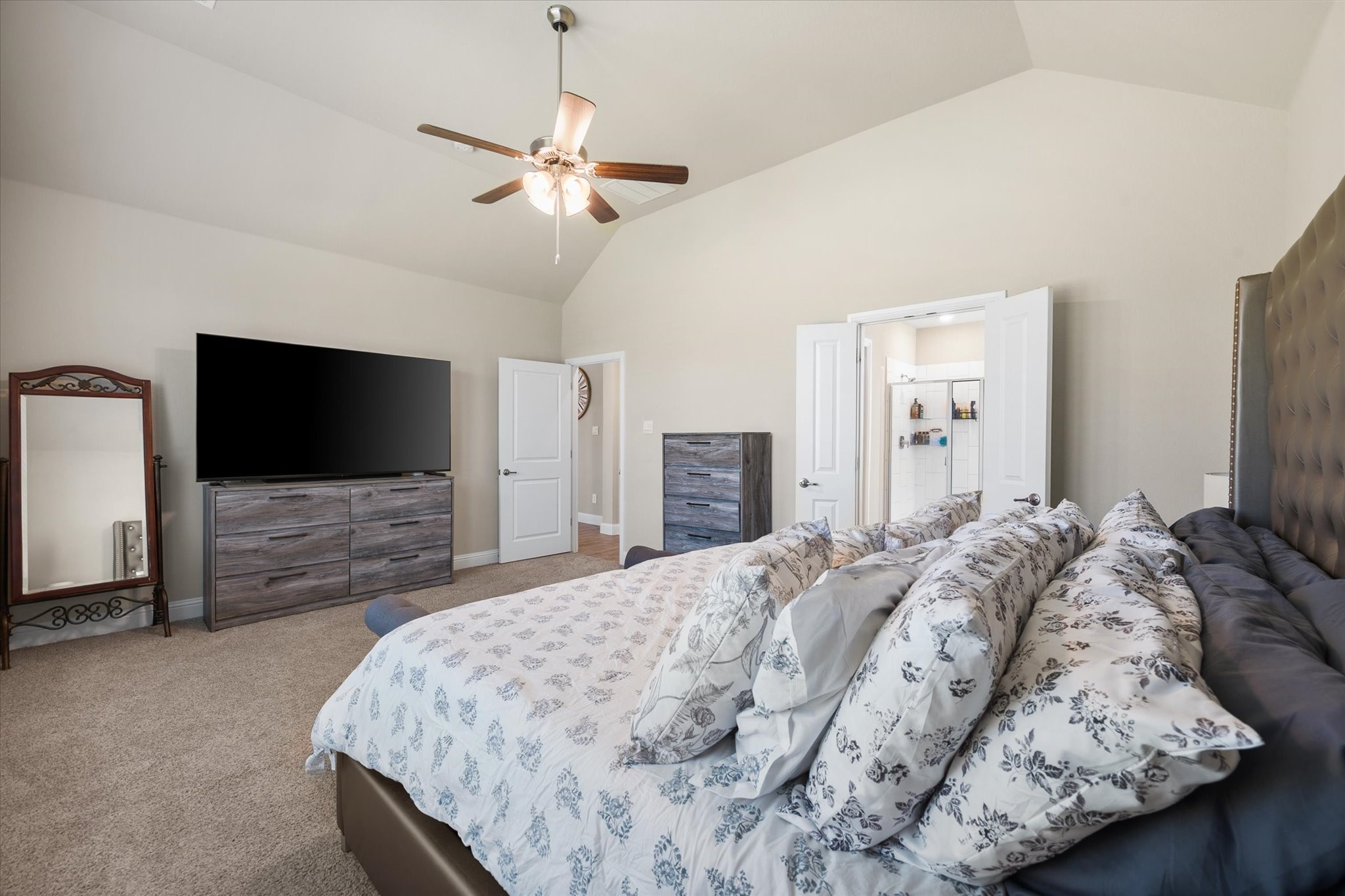 6037 Kansas Trail