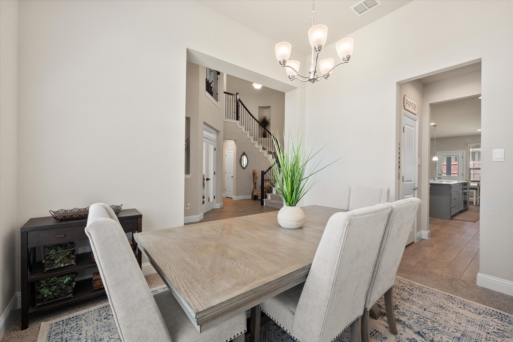 6037 Kansas Trail