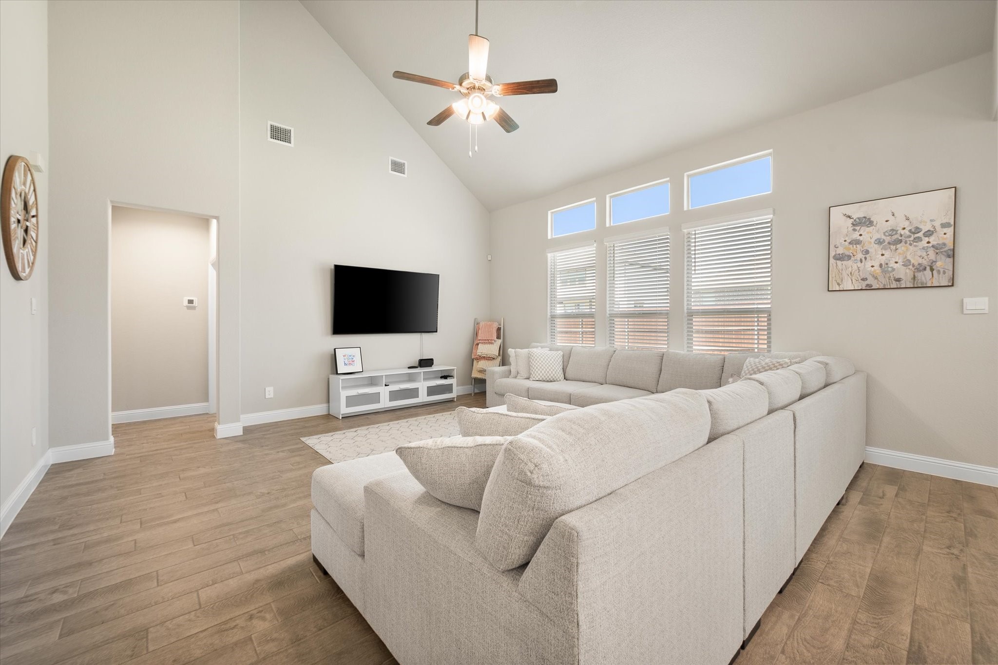 6037 Kansas Trail