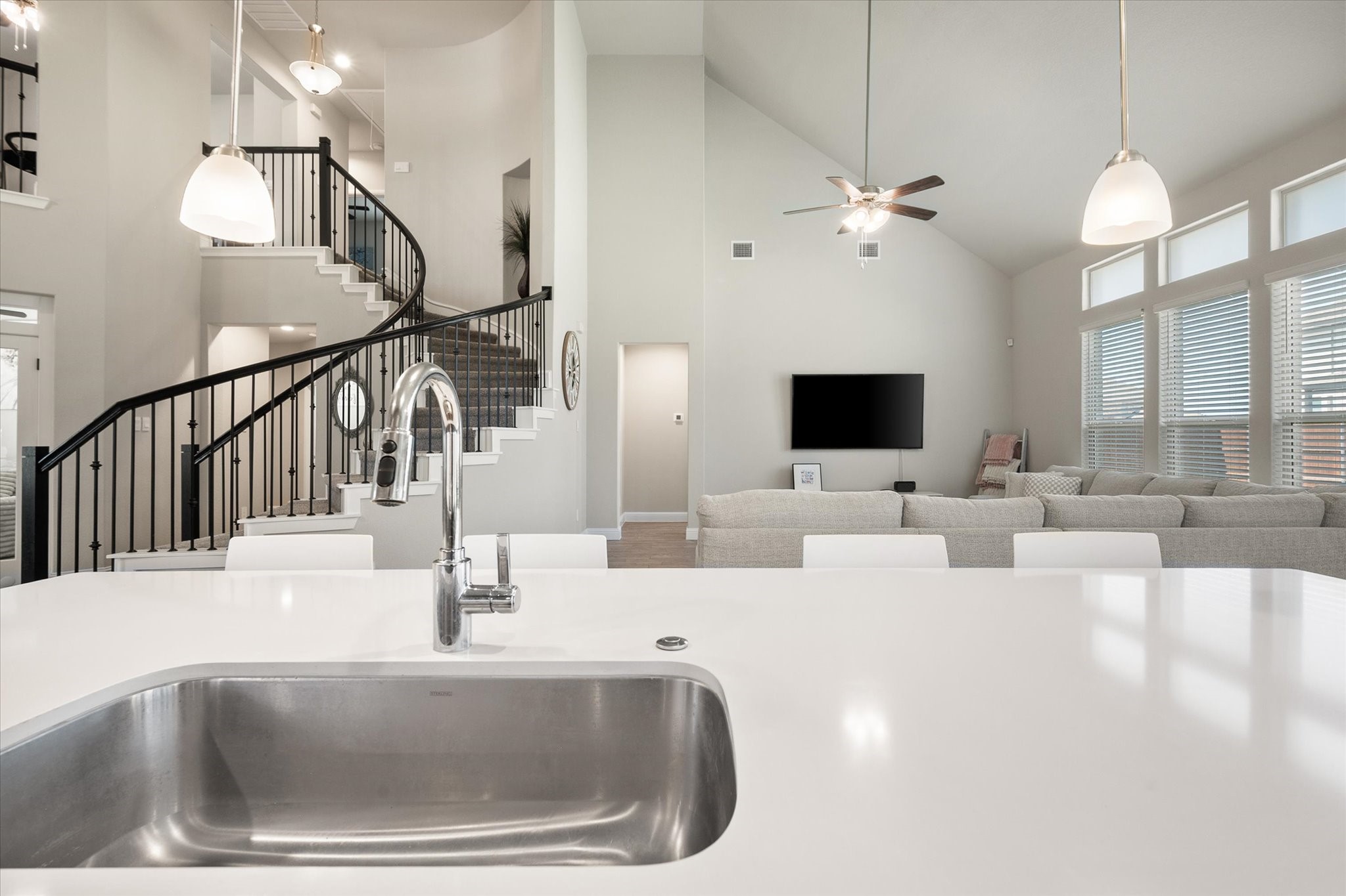 6037 Kansas Trail