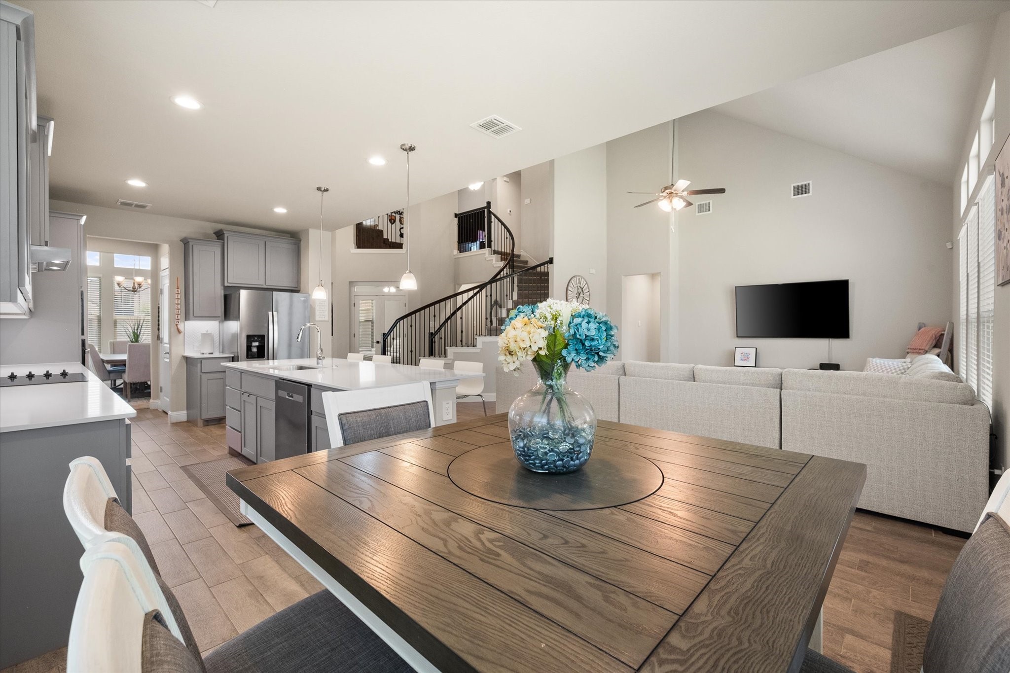 6037 Kansas Trail