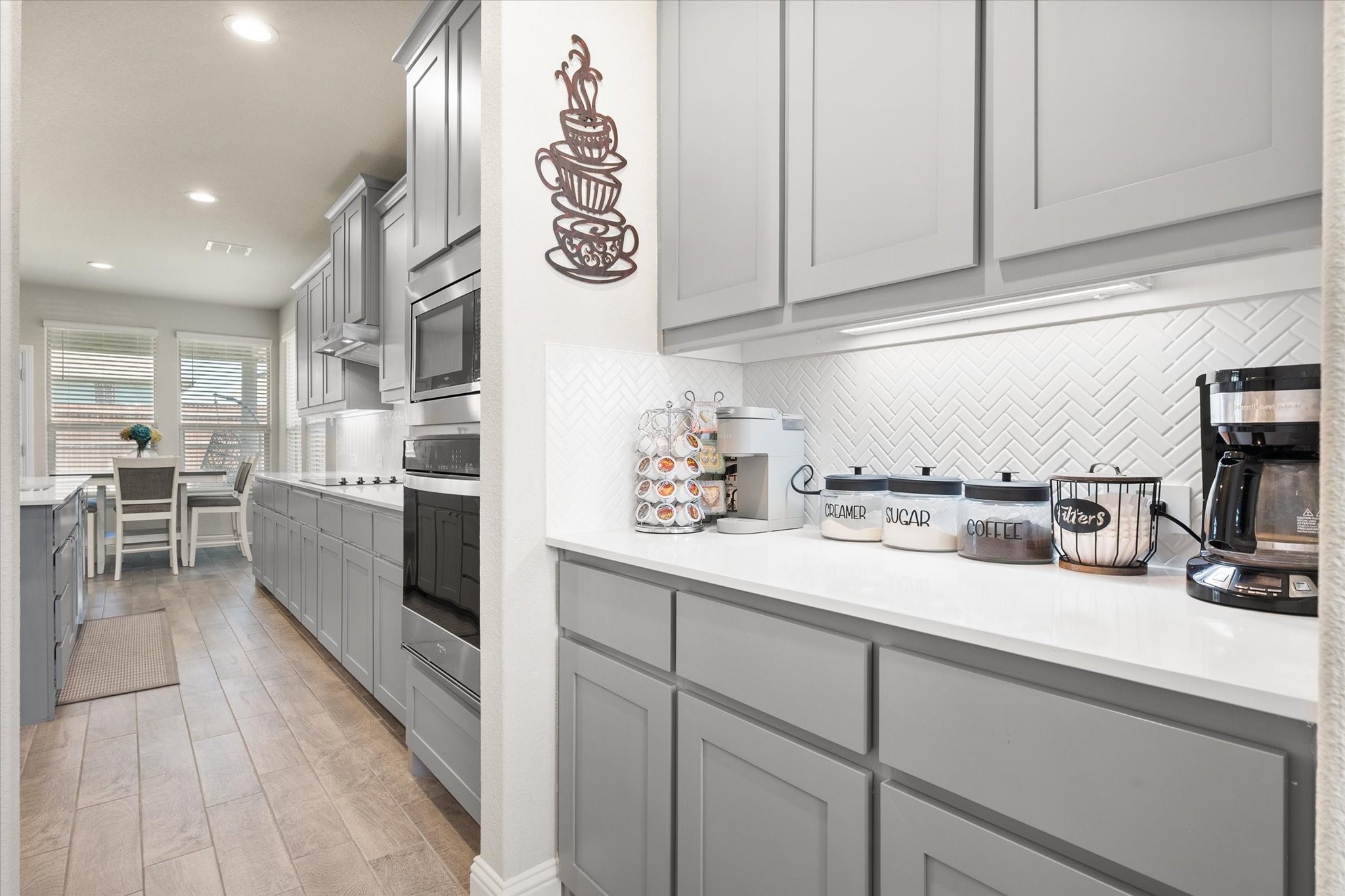6037 Kansas Trail