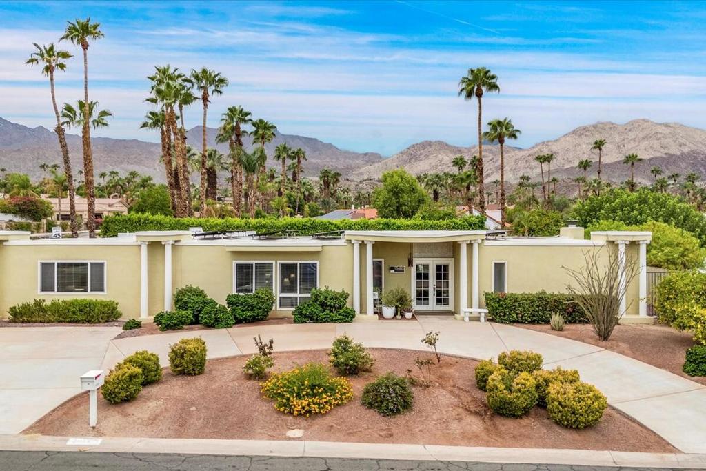 48485 Prairie Drive