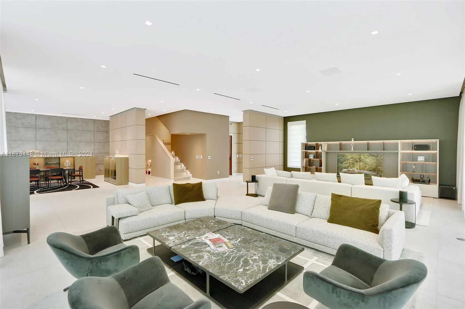 9860 NE 5th Avenue Rd