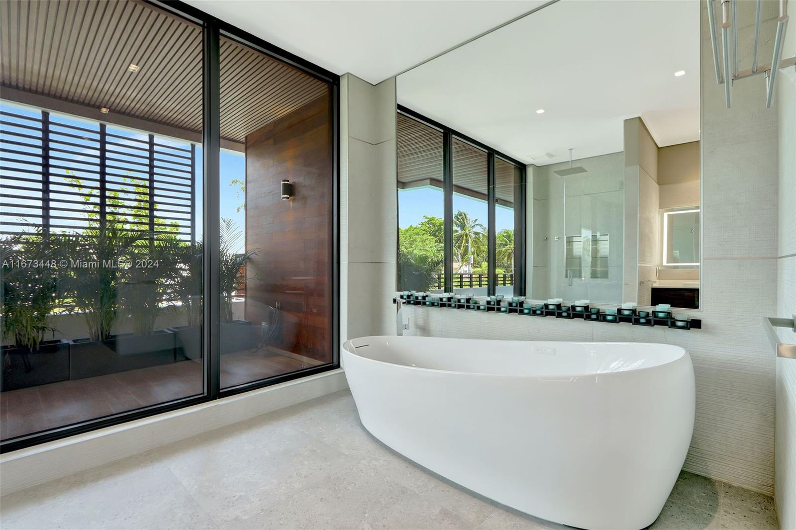 9860 NE 5th Avenue Rd