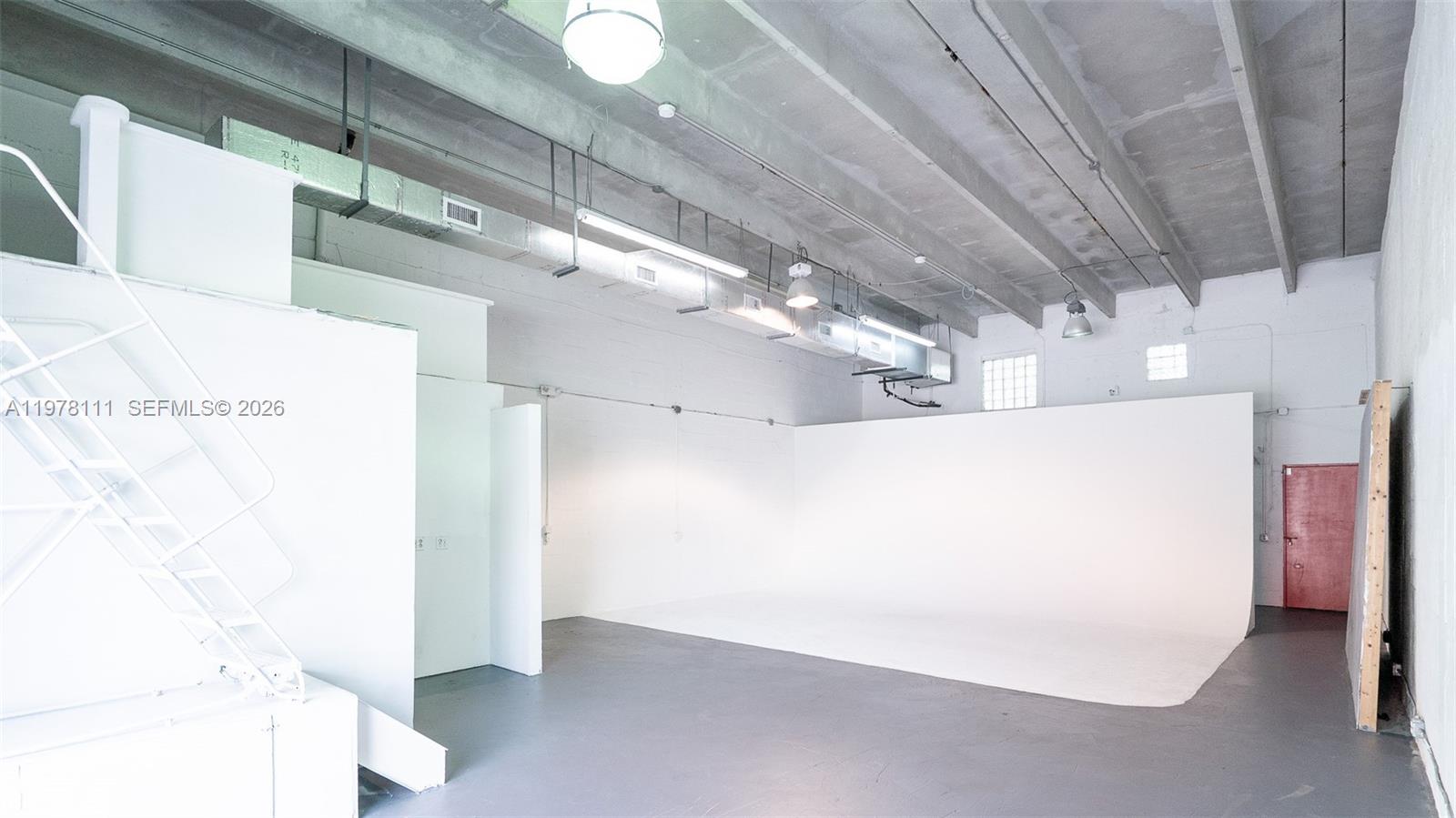 382 NE 56th St # 380