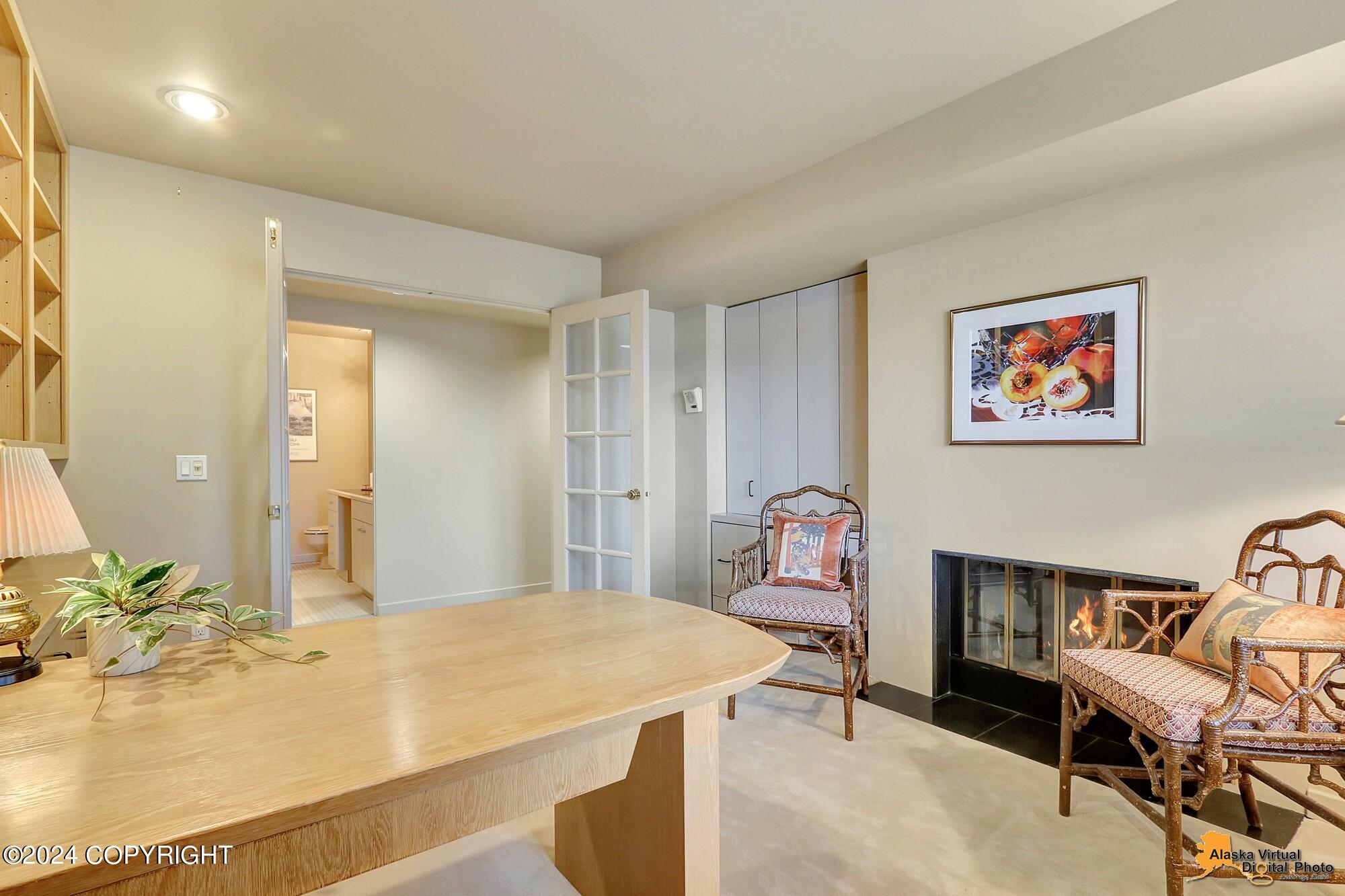 2211 Woodworth Circle