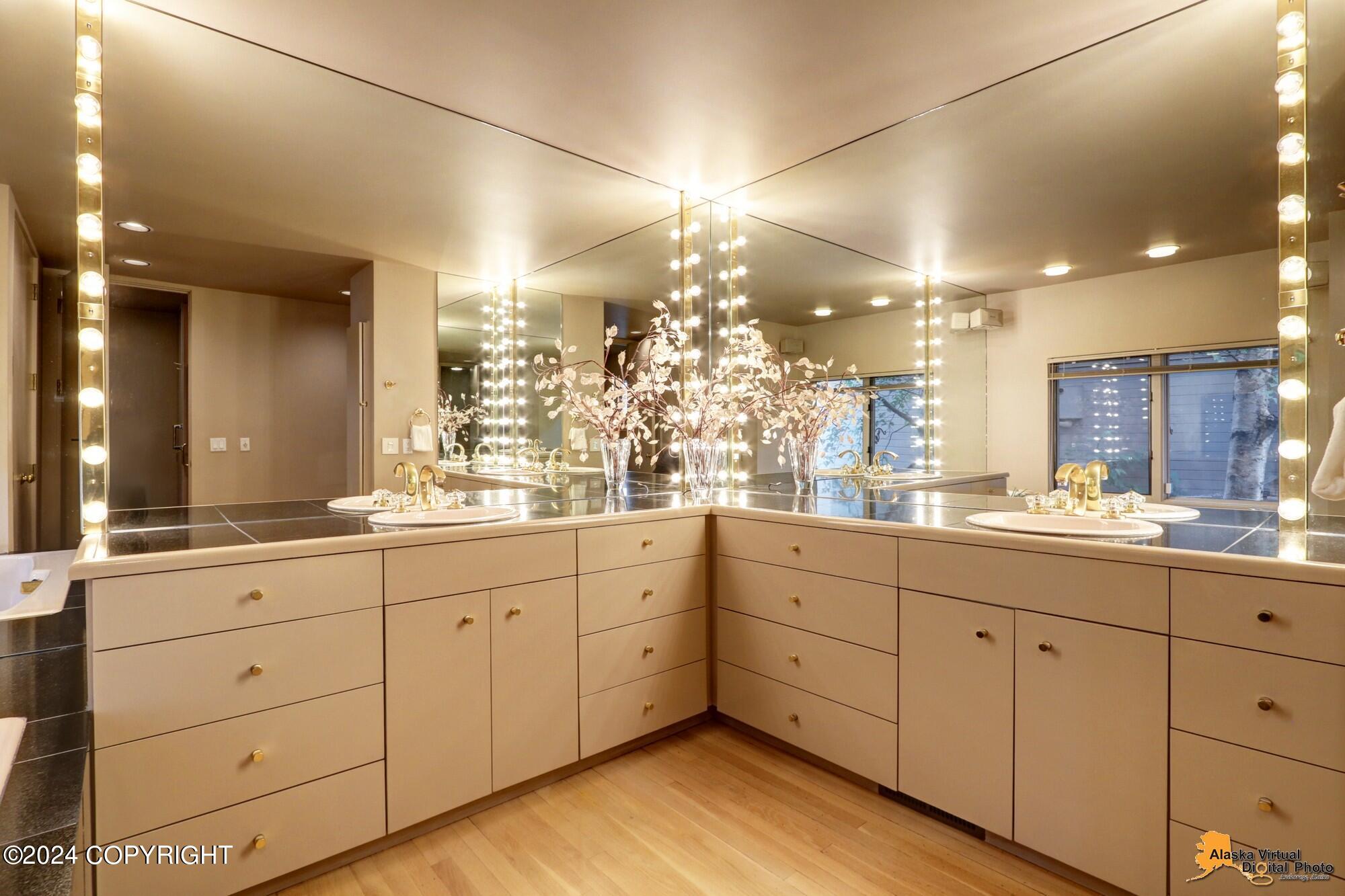 2211 Woodworth Circle