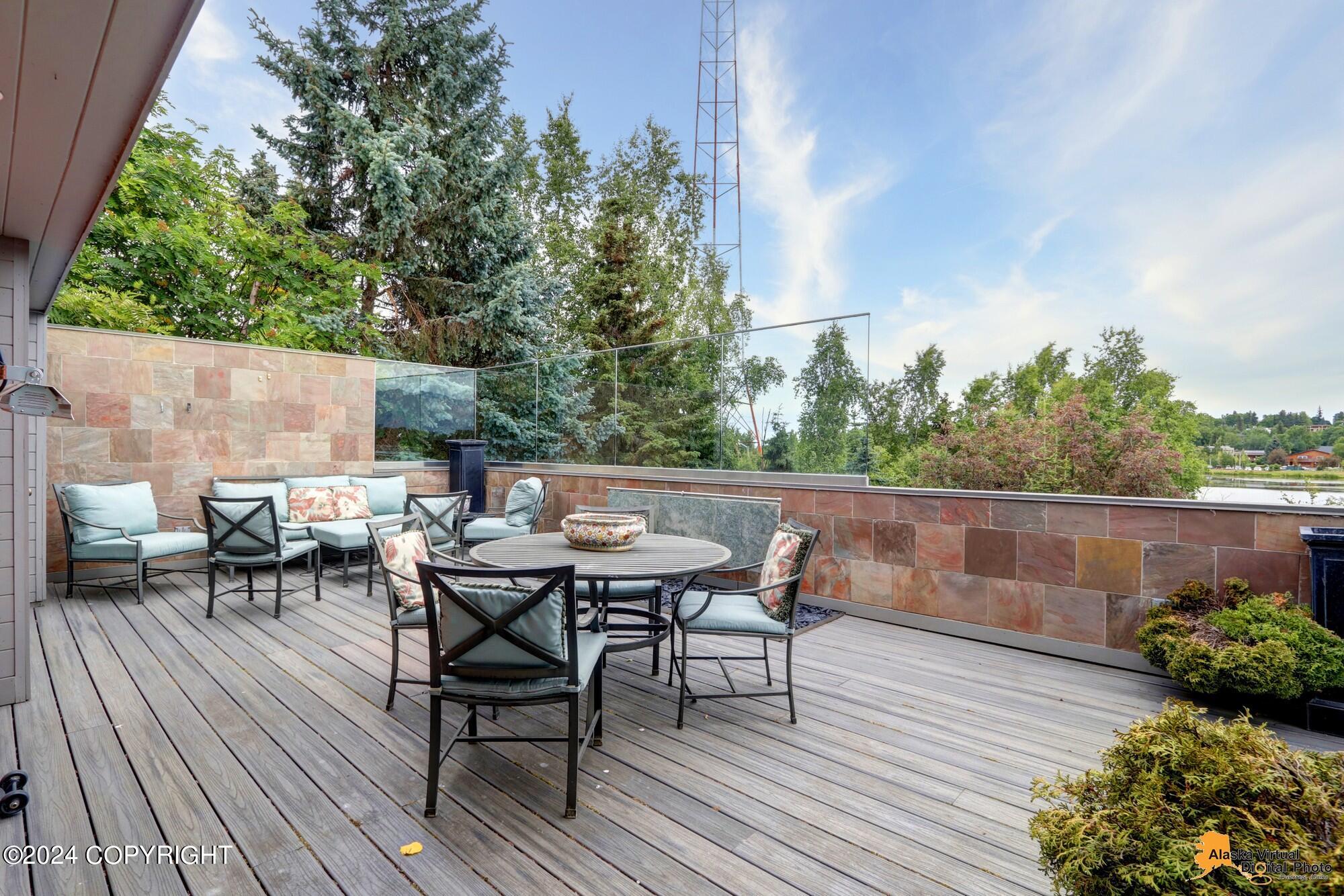 2211 Woodworth Circle