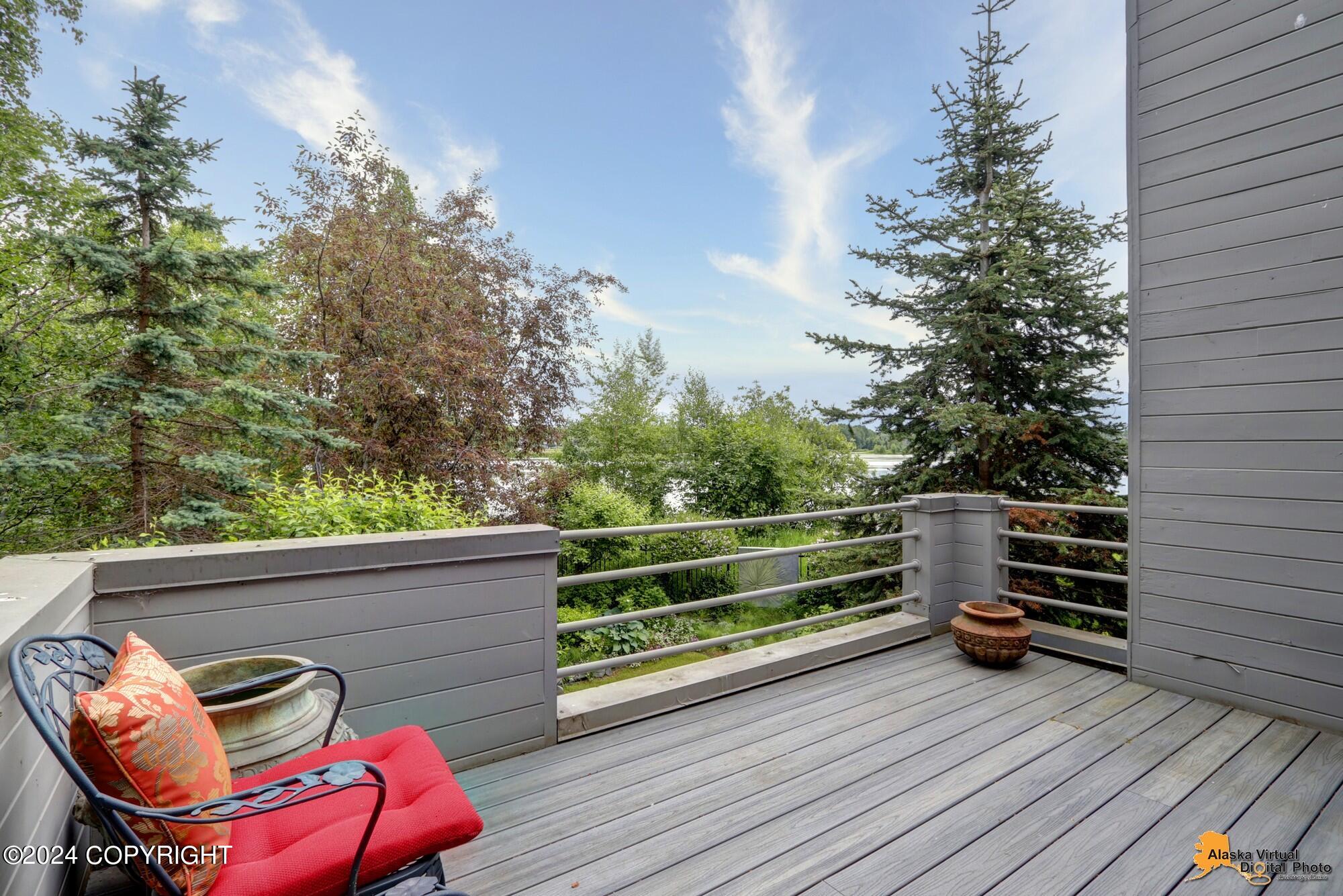 2211 Woodworth Circle