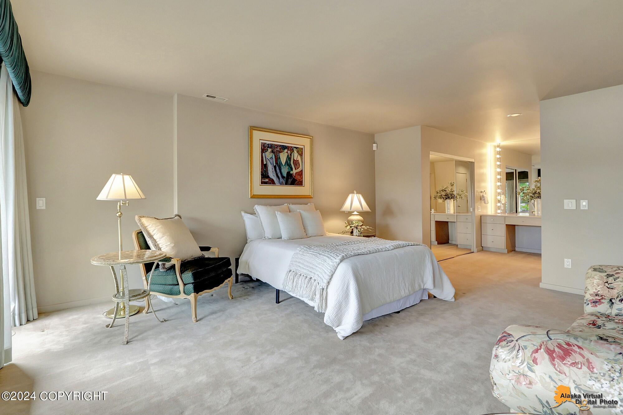 2211 Woodworth Circle