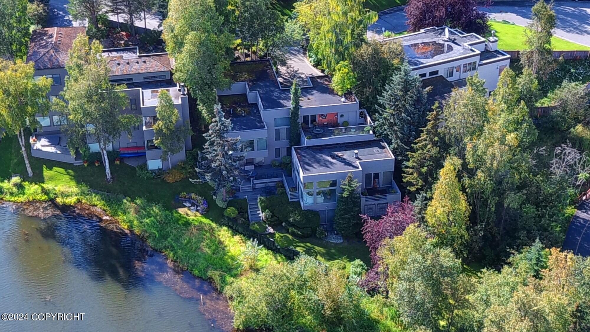 2211 Woodworth Circle