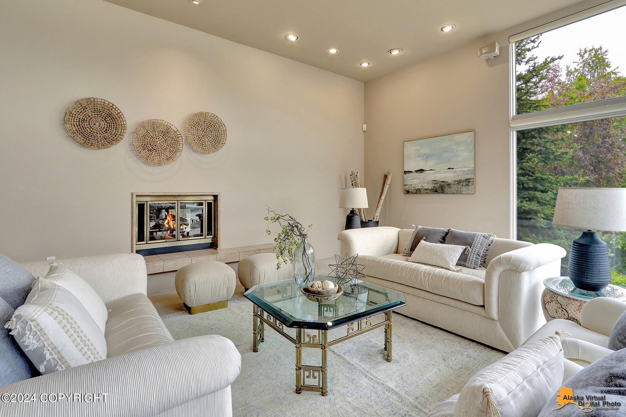 2211 Woodworth Circle