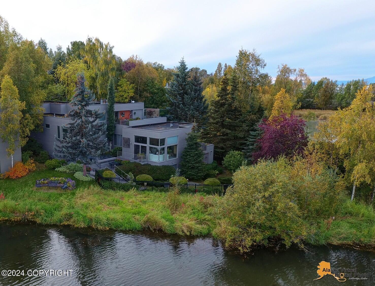 2211 Woodworth Circle