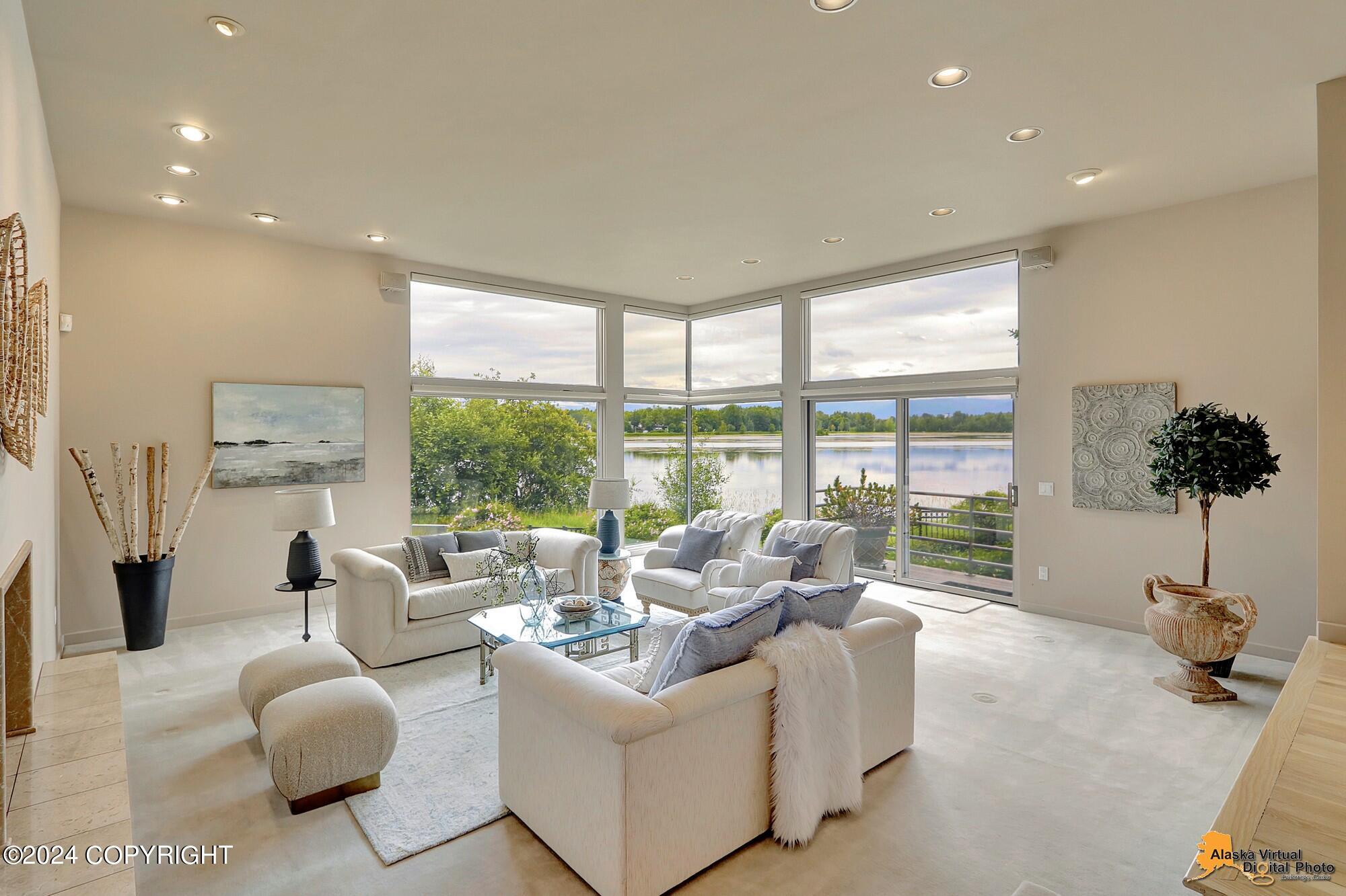 2211 Woodworth Circle