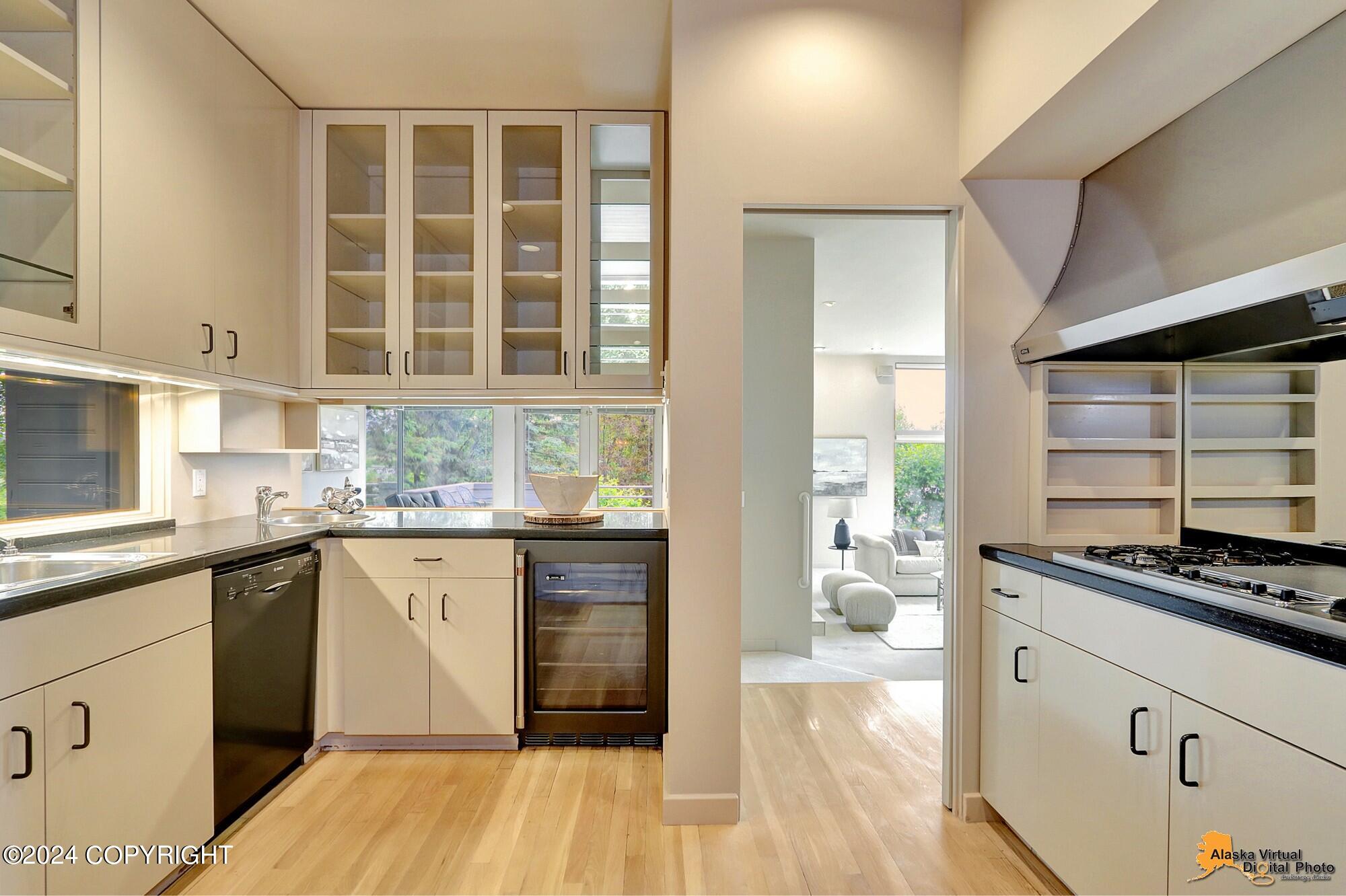 2211 Woodworth Circle