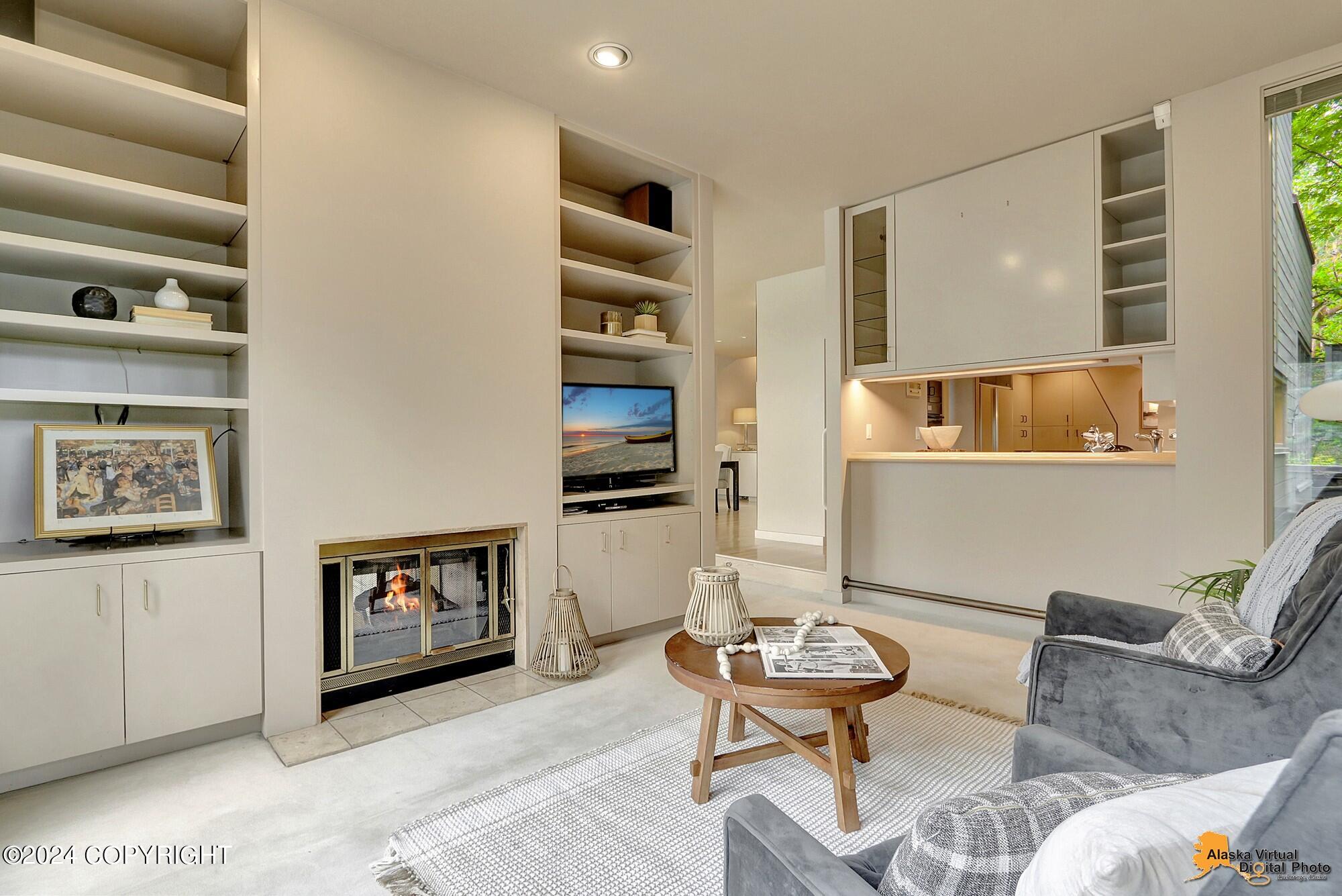 2211 Woodworth Circle