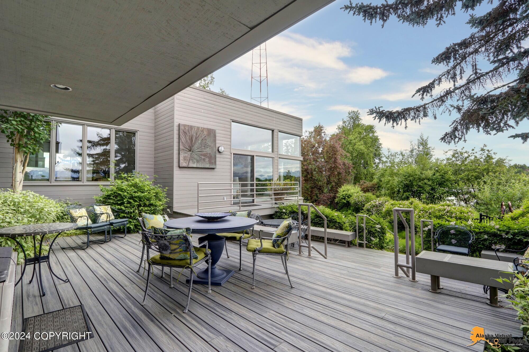 2211 Woodworth Circle
