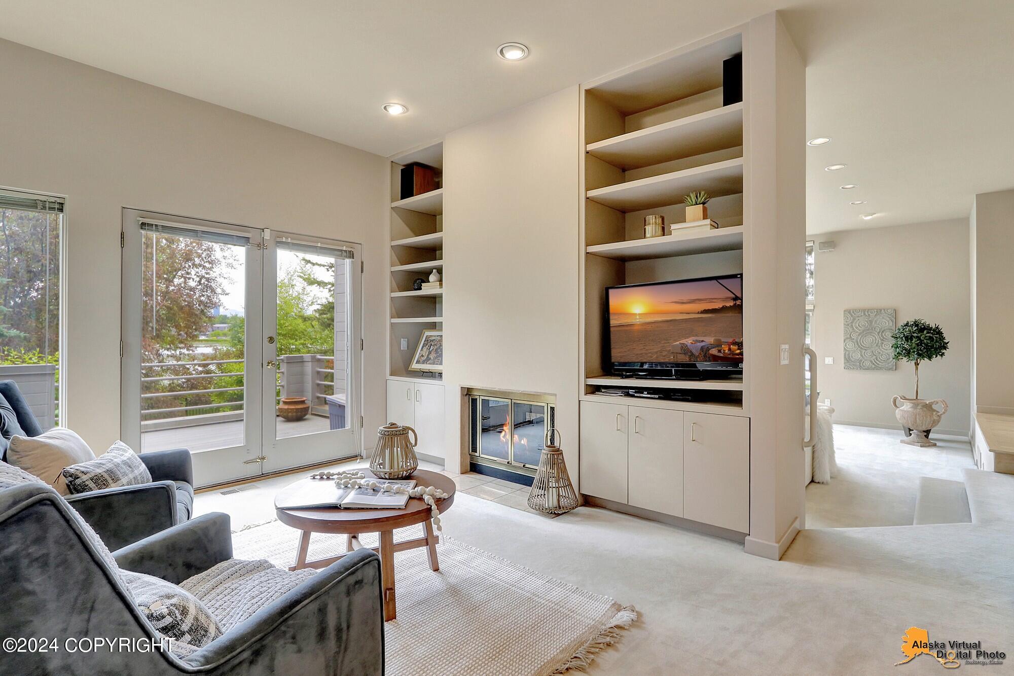 2211 Woodworth Circle