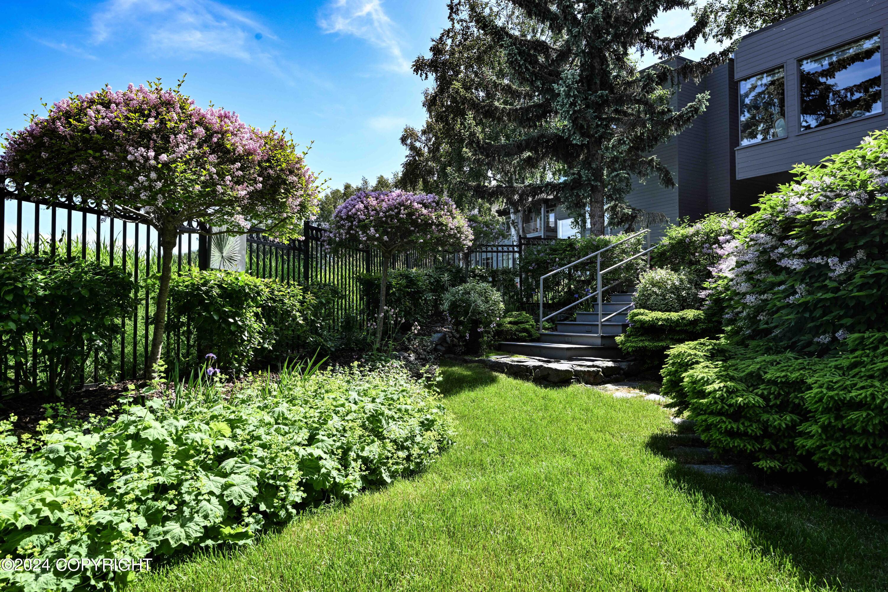 2211 Woodworth Circle