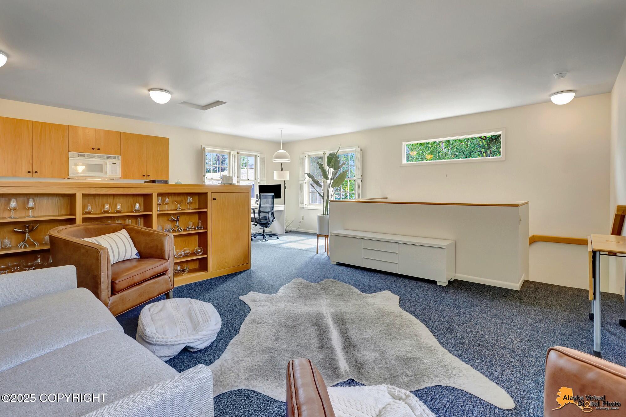 1607 W 14th Avenue
