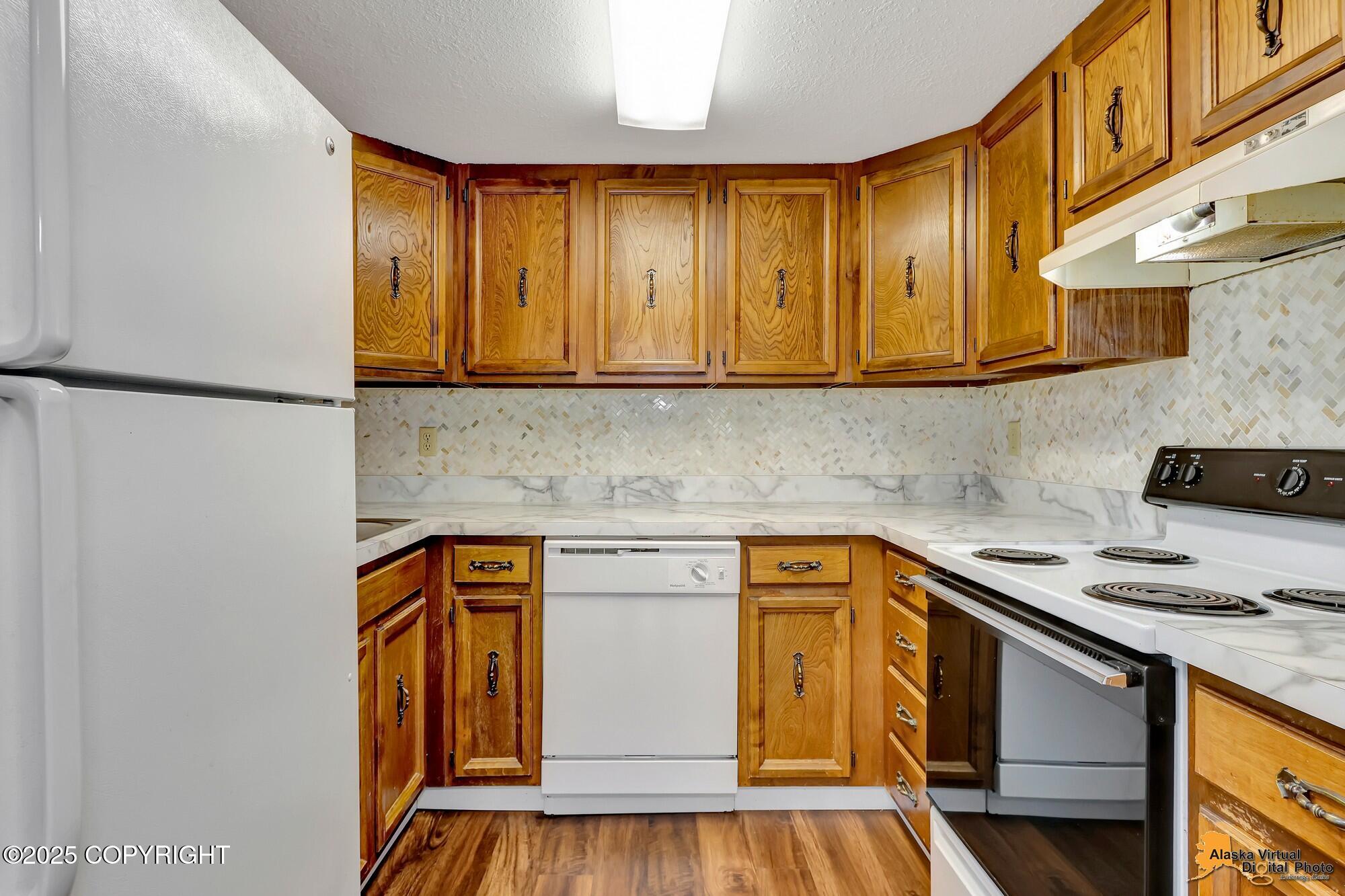 6631 Weimer Drive # F Unit: #F