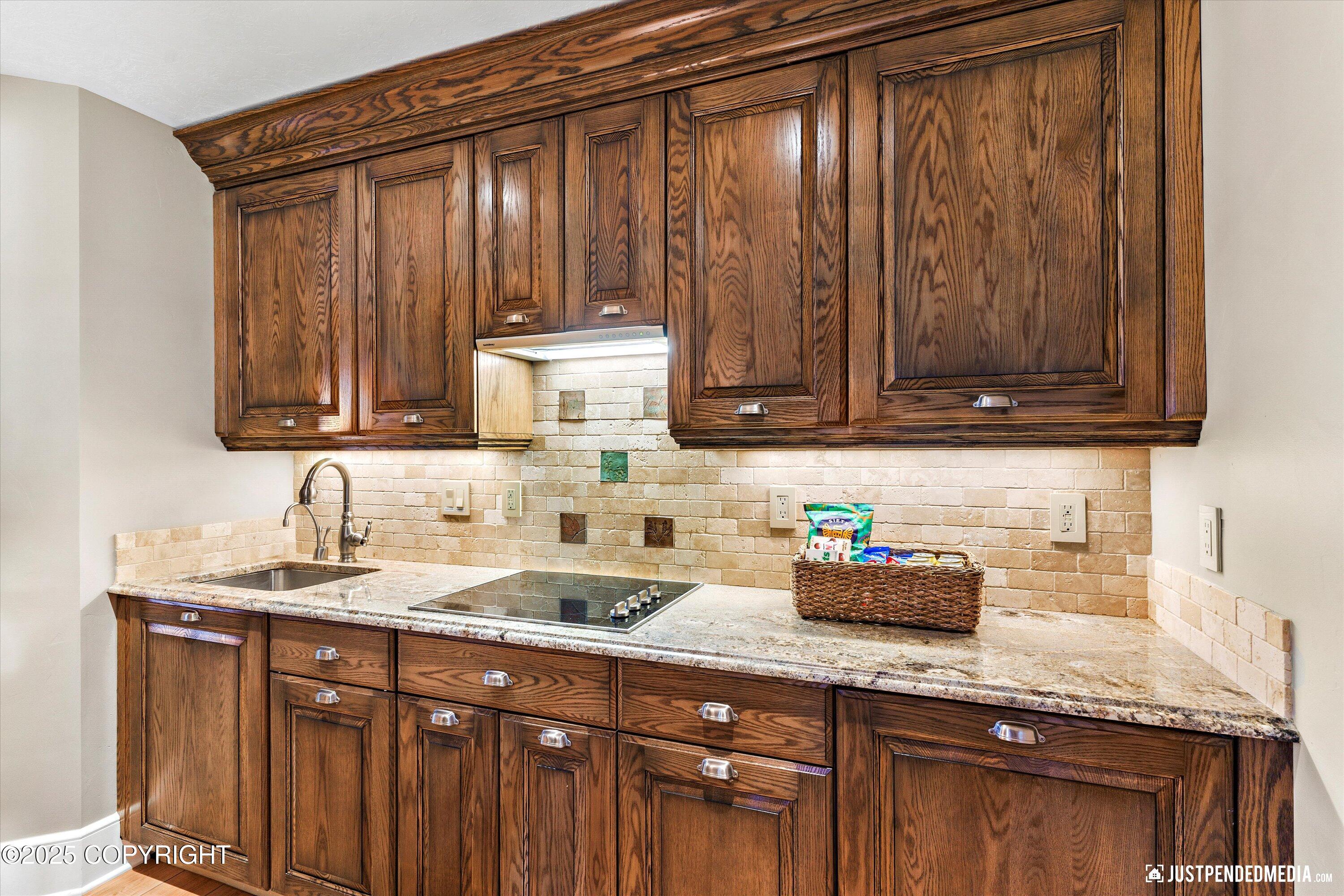 3806 North Point Circle