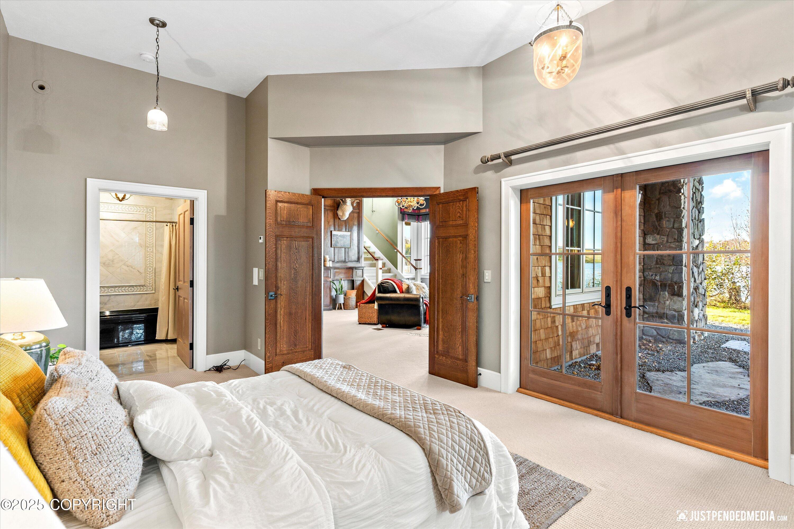 3806 North Point Circle