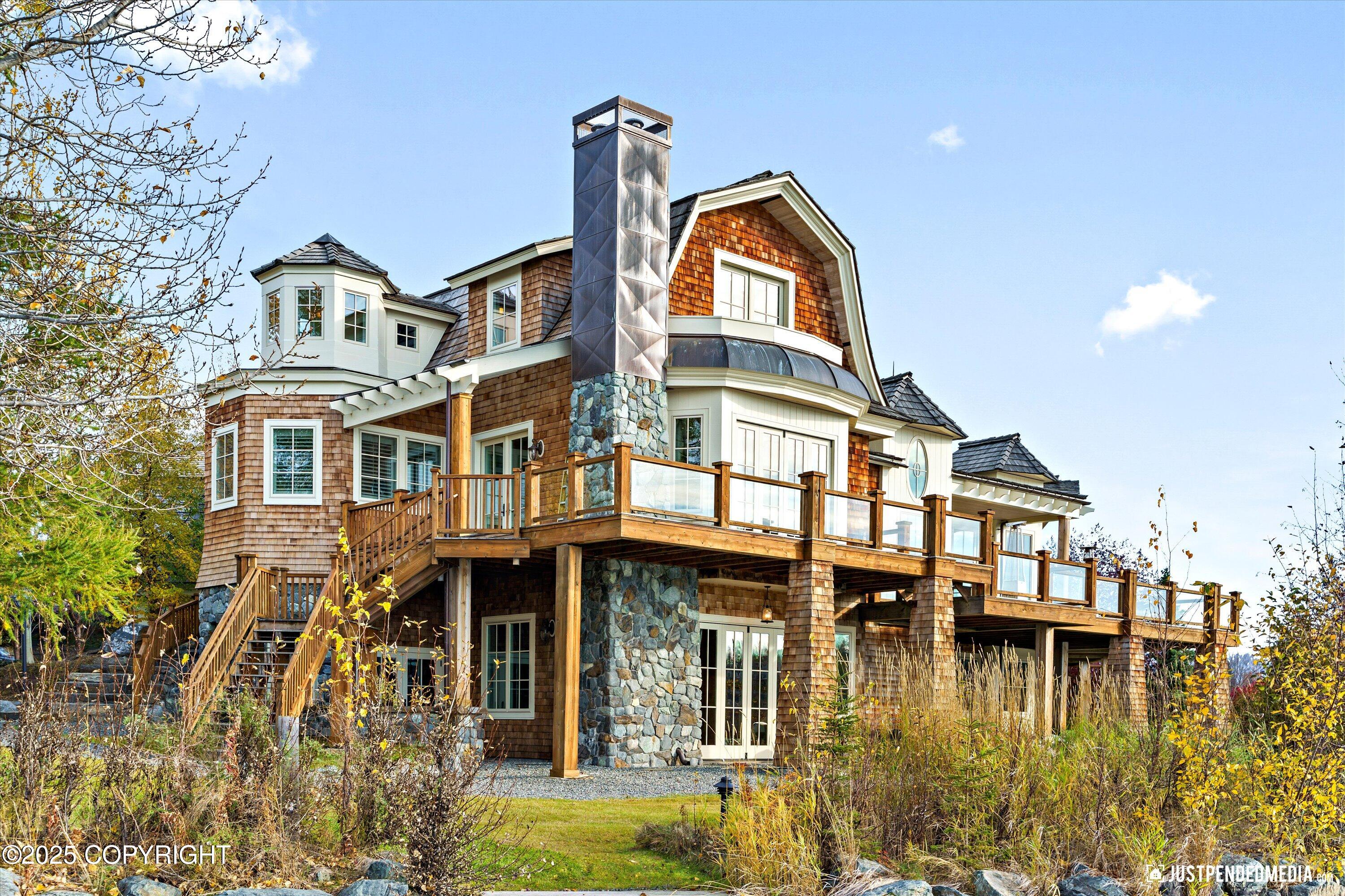 3806 North Point Circle