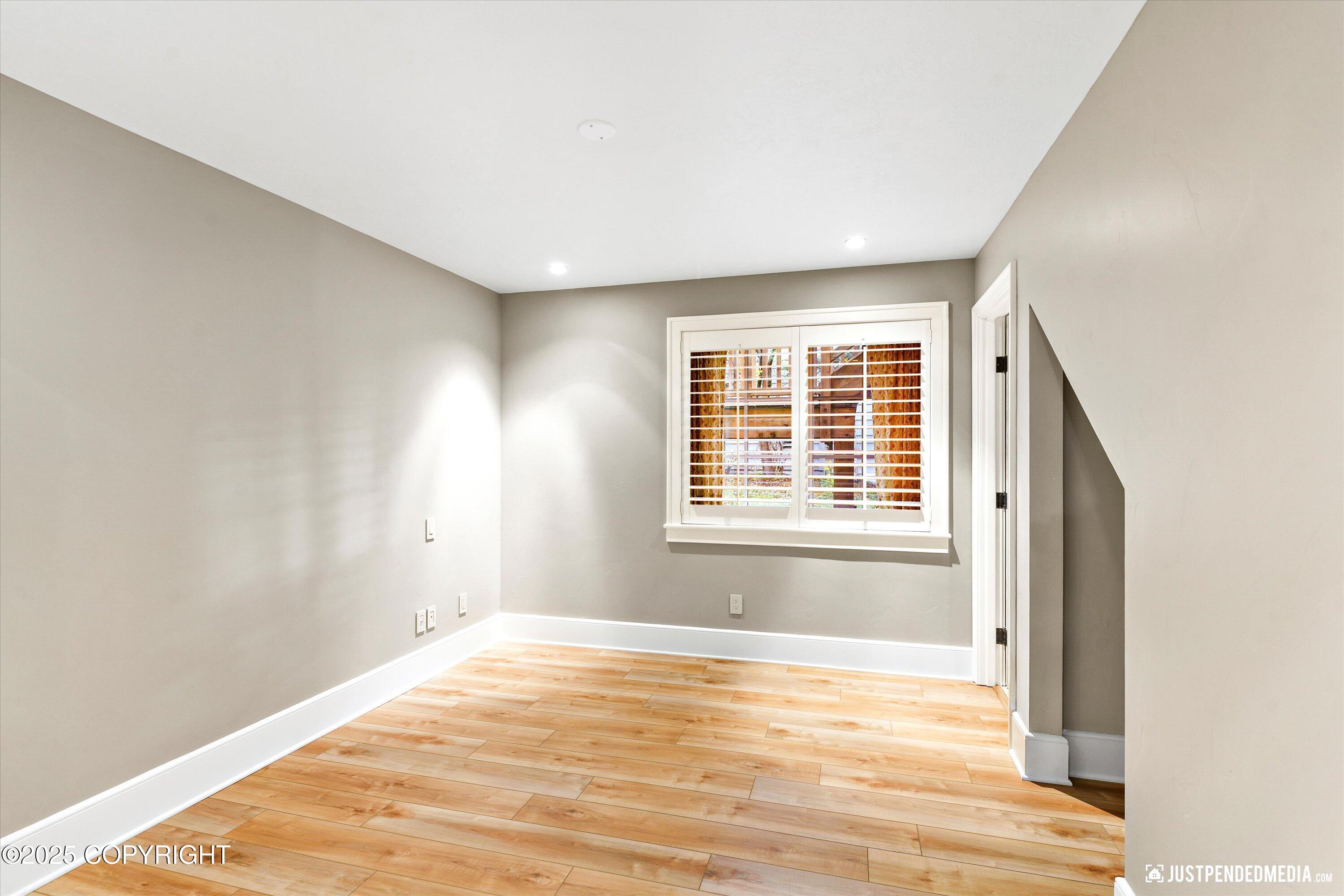 3806 North Point Circle