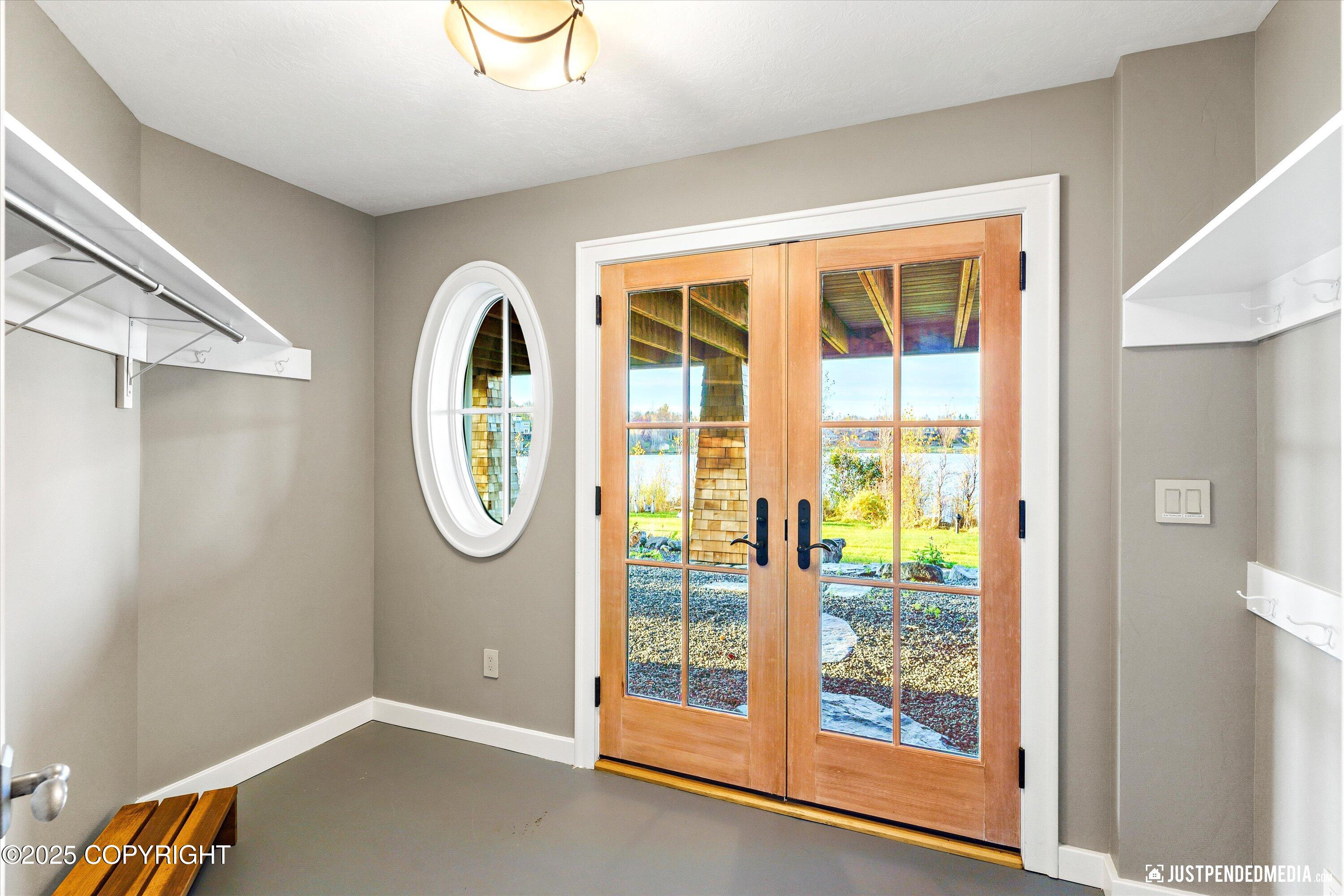 3806 North Point Circle