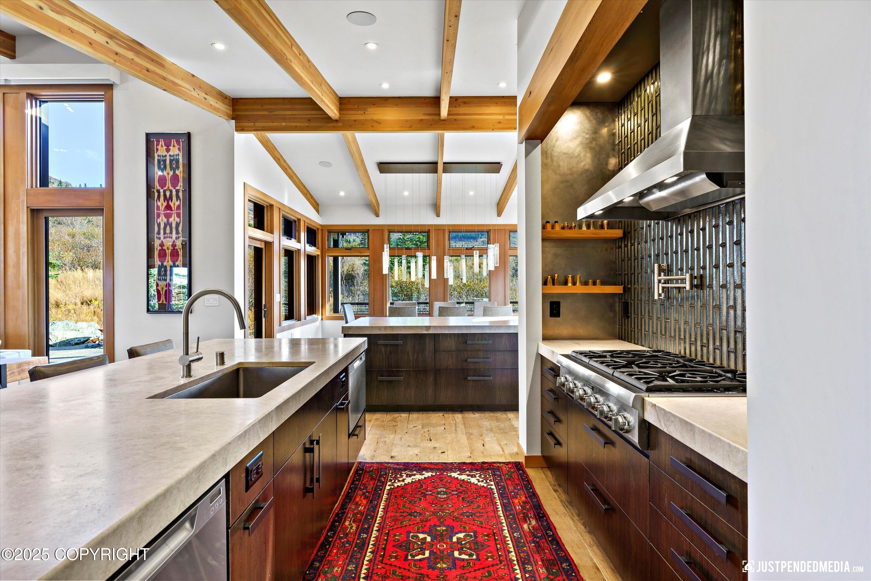 10400 Blackwolf Circle, Anchorage