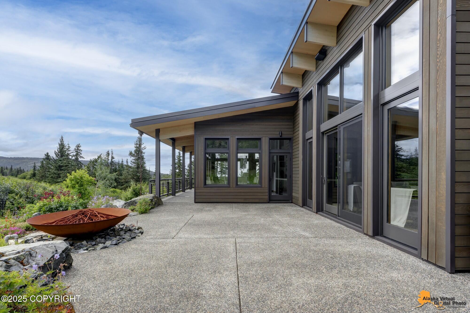 10400 Blackwolf Circle, Anchorage