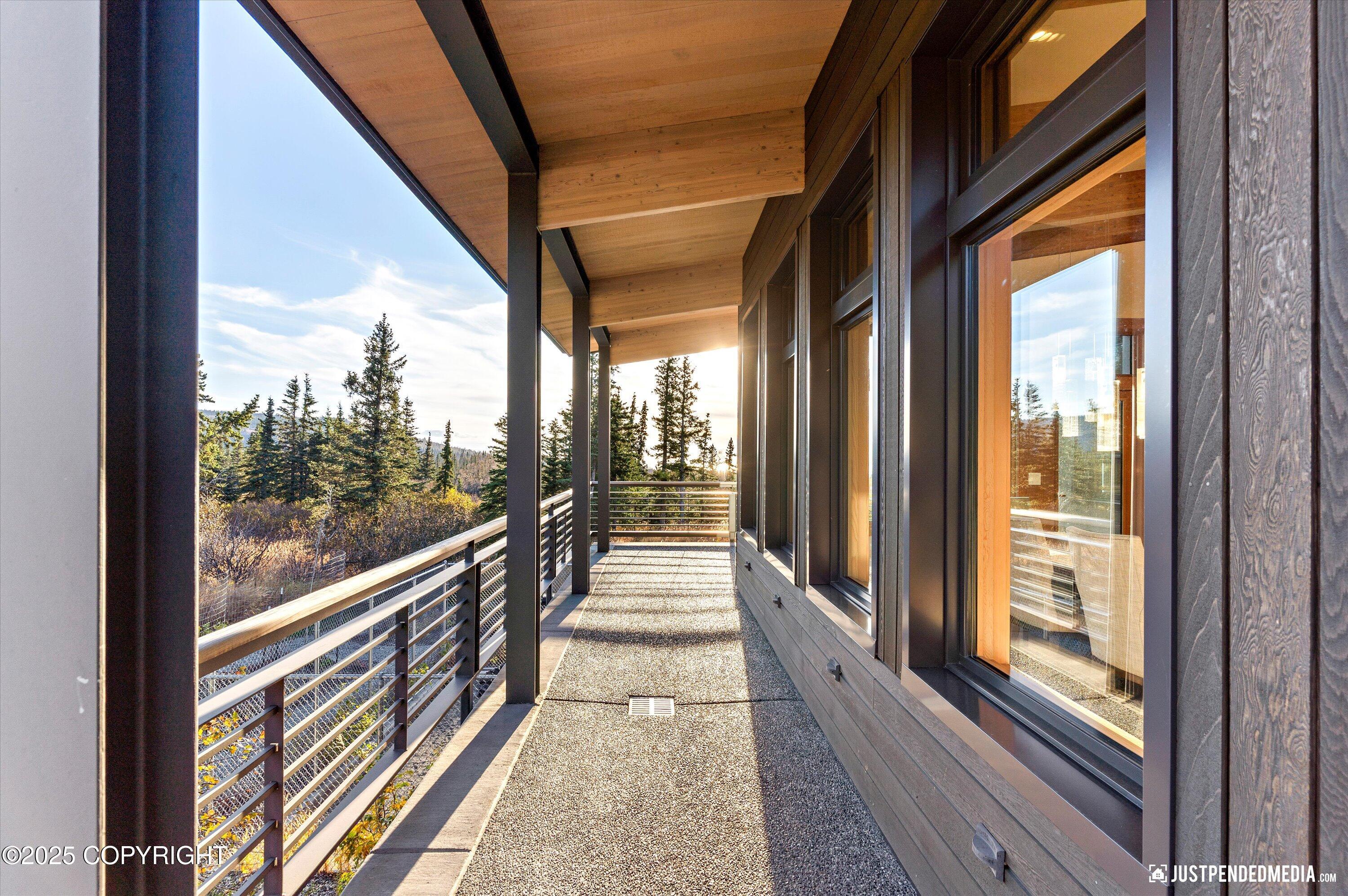 10400 Blackwolf Circle, Anchorage