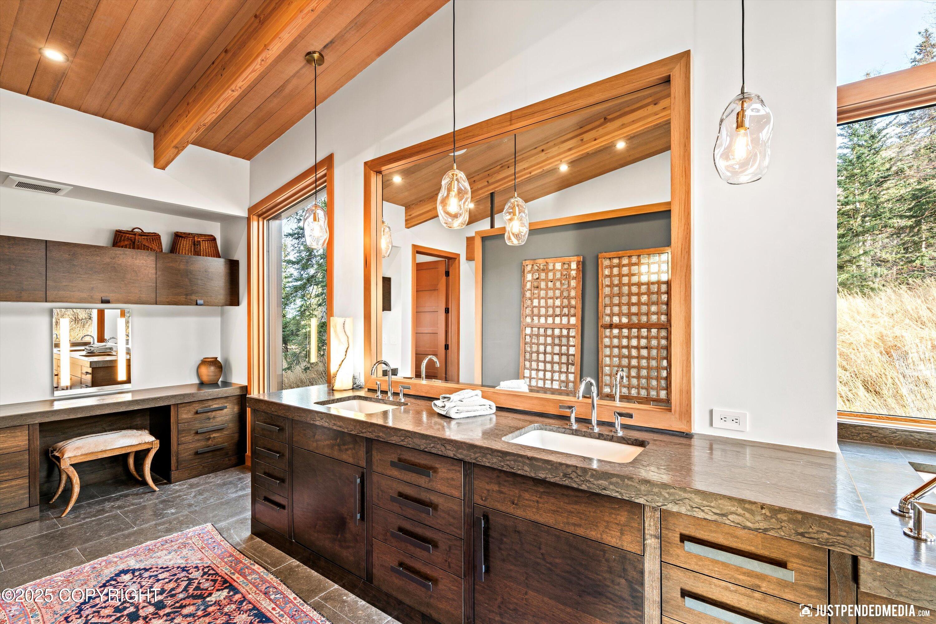 10400 Blackwolf Circle, Anchorage